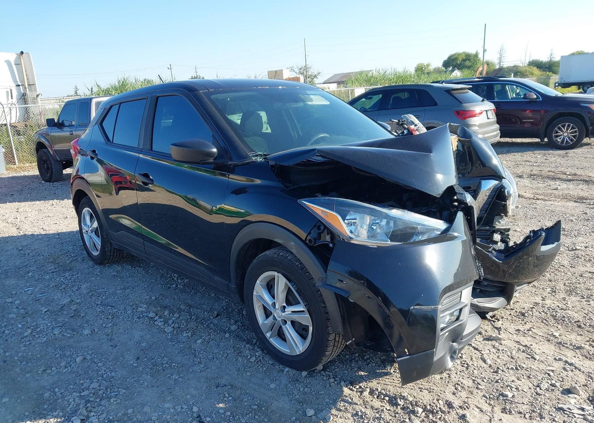 2019 NISSAN KICKS S