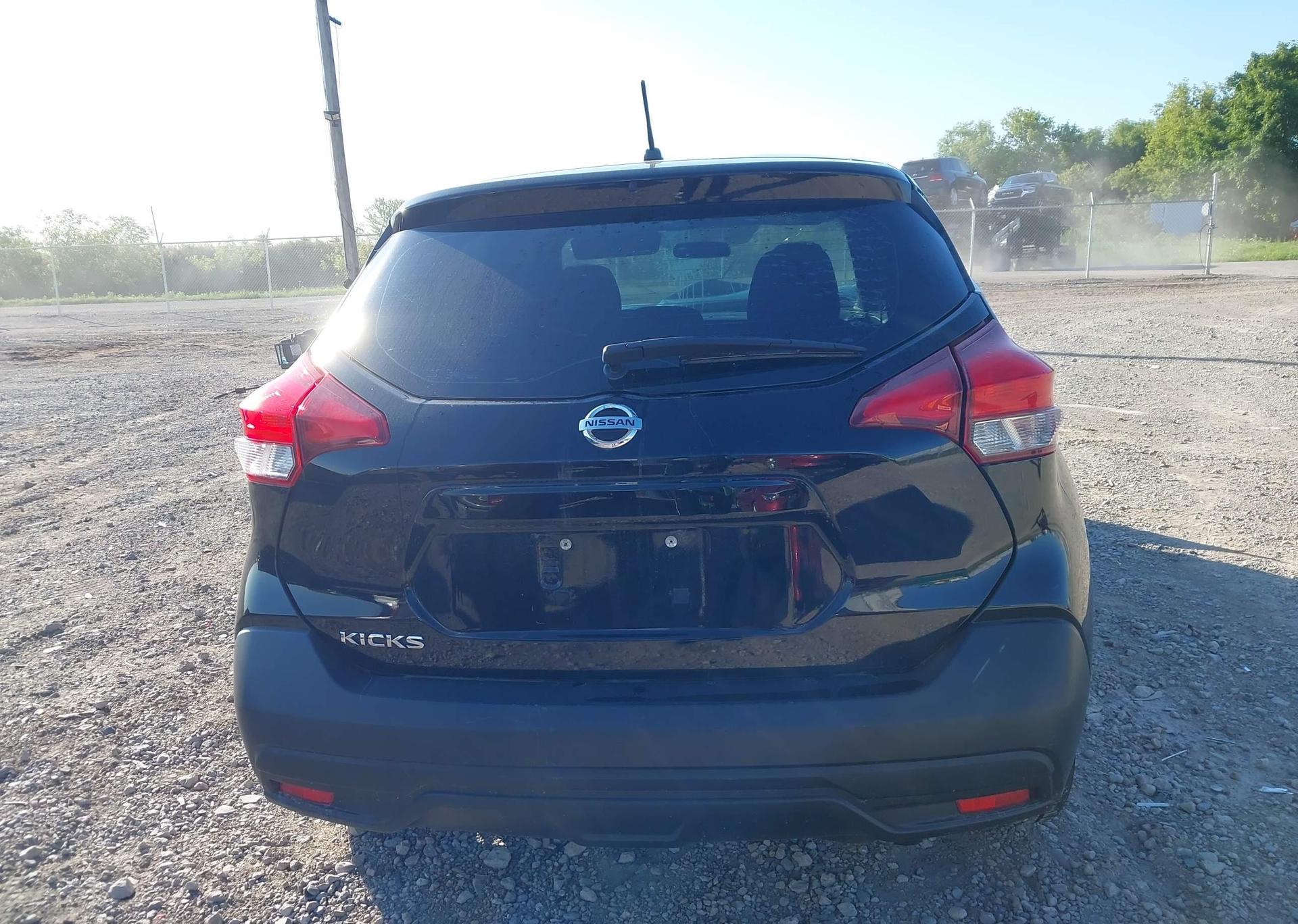 2019 NISSAN KICKS S