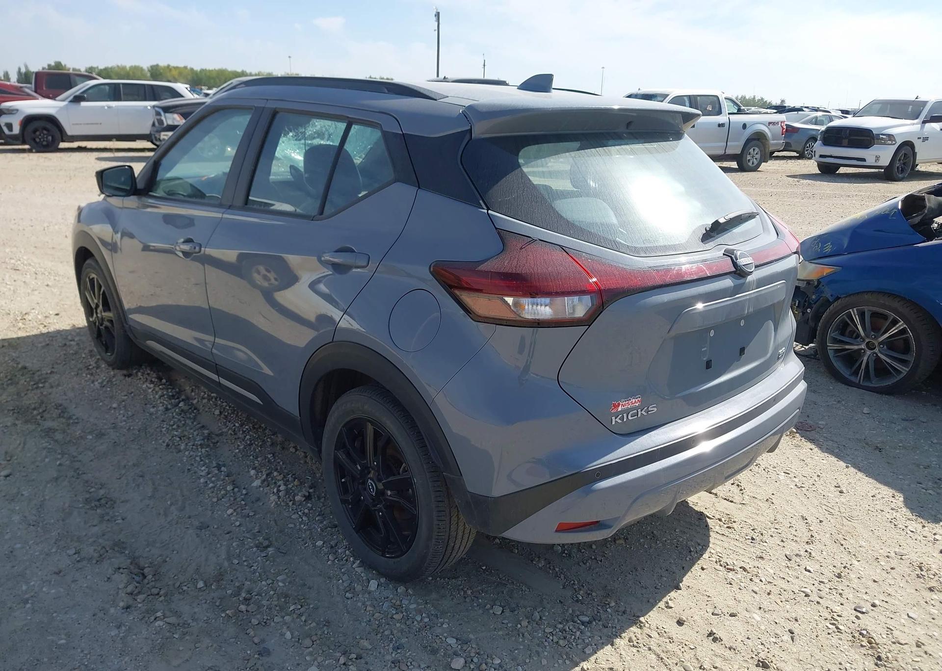 2022 NISSAN KICKS SR