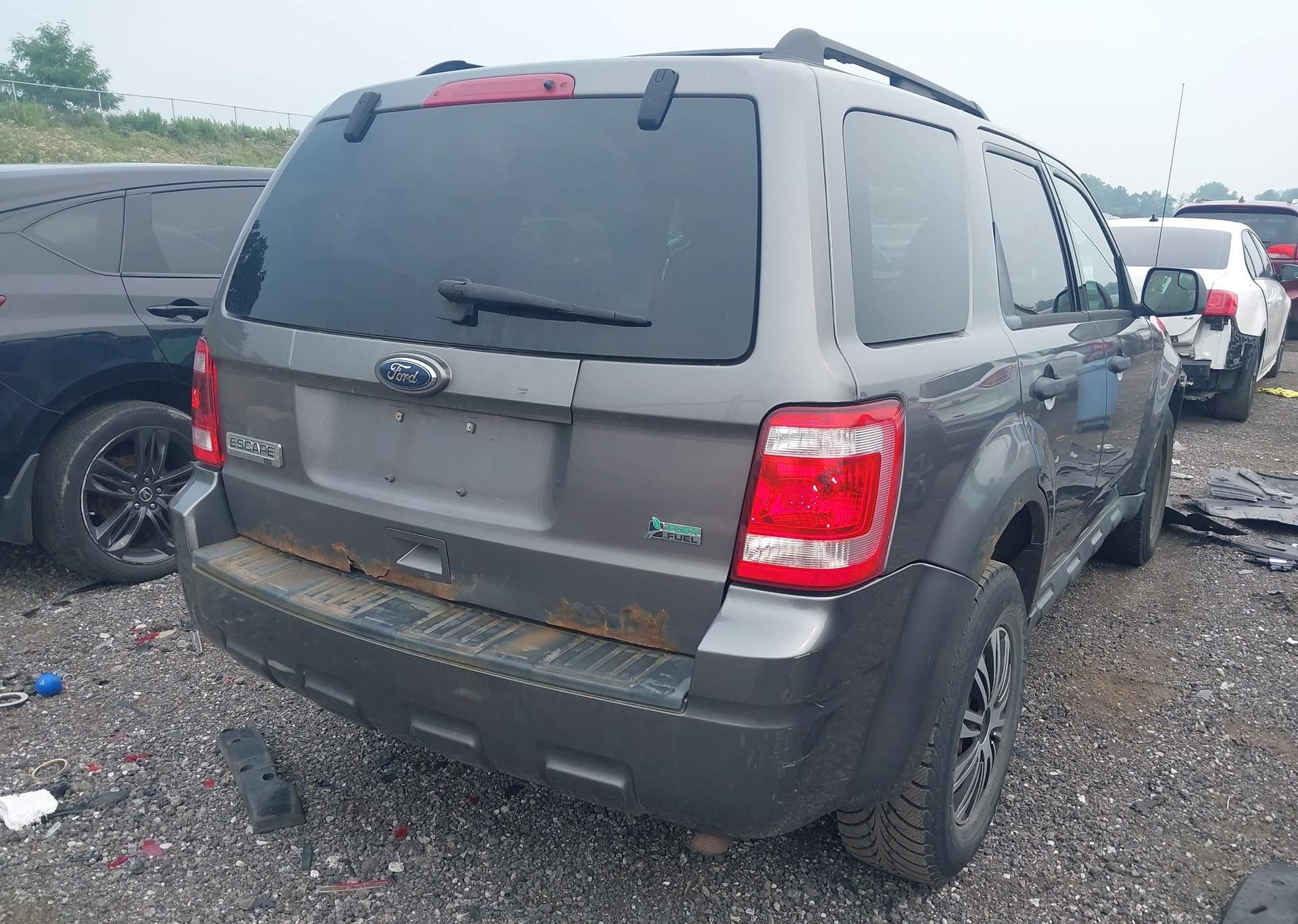 2011 FORD ESCAPE XLT