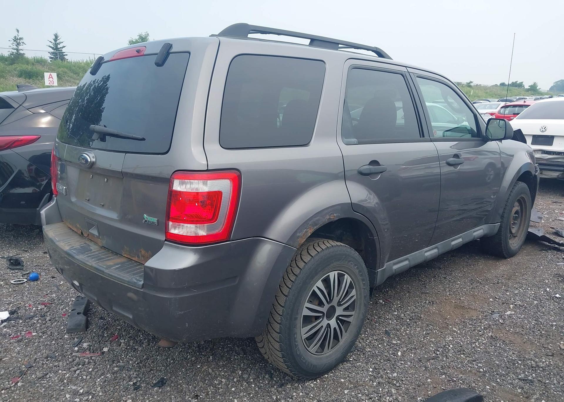 2011 FORD ESCAPE XLT