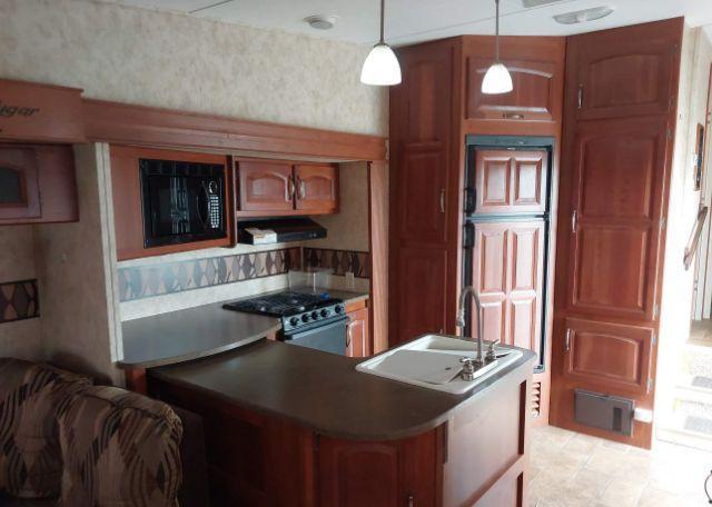 2011 KEYSTONE cougar