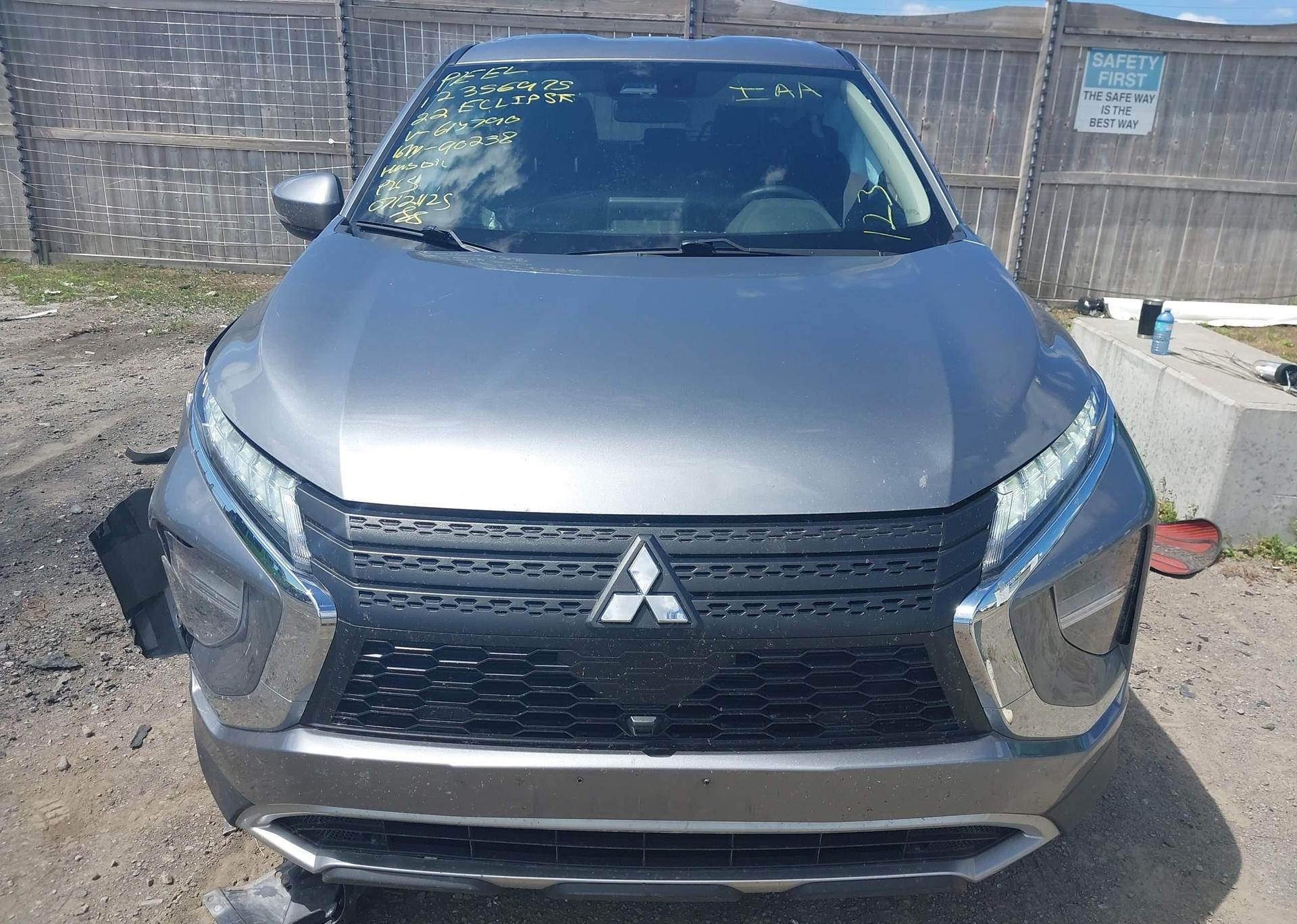2022 MITSUBISHI ECLIPSE CROSS LE