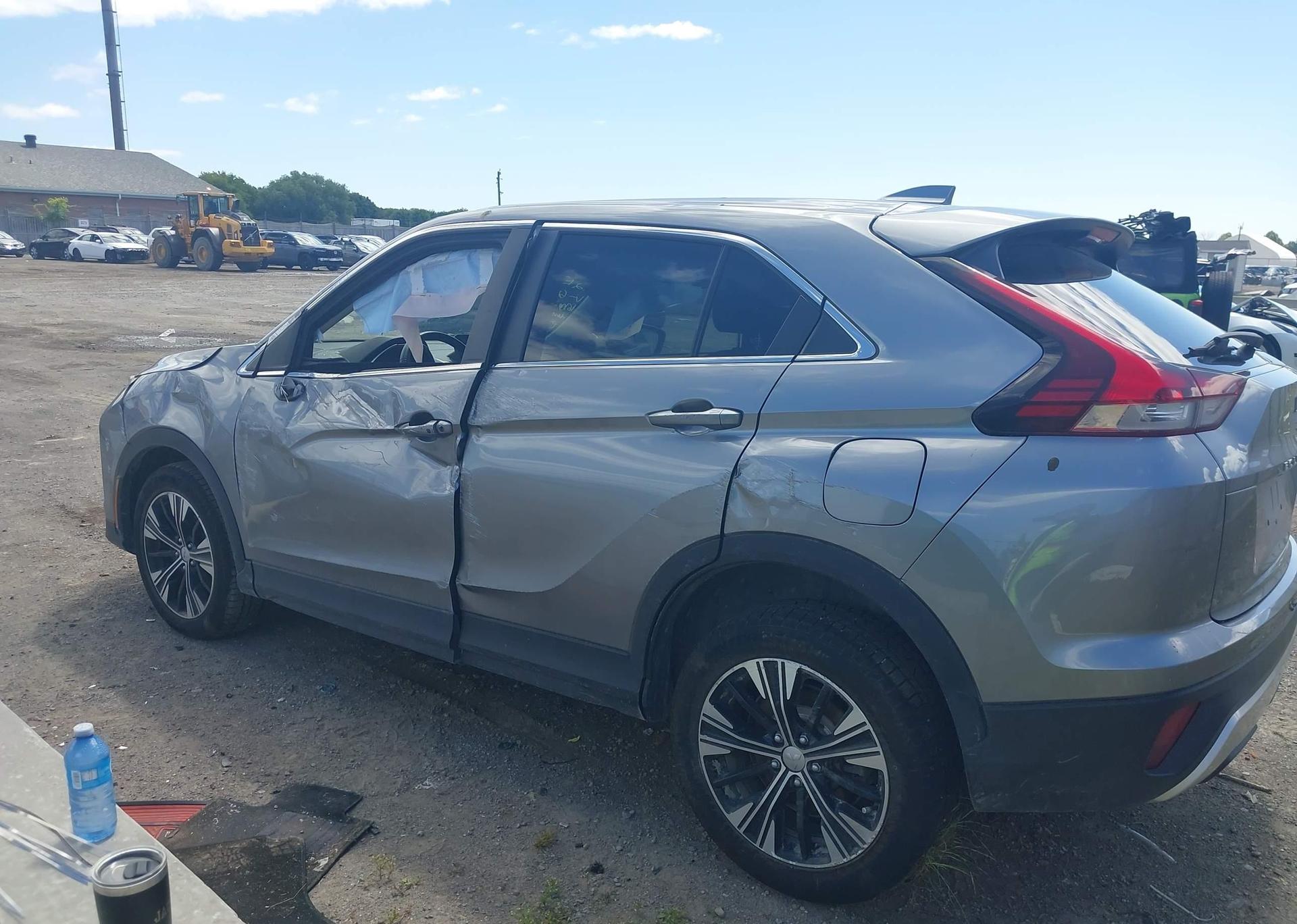 2022 MITSUBISHI ECLIPSE CROSS LE