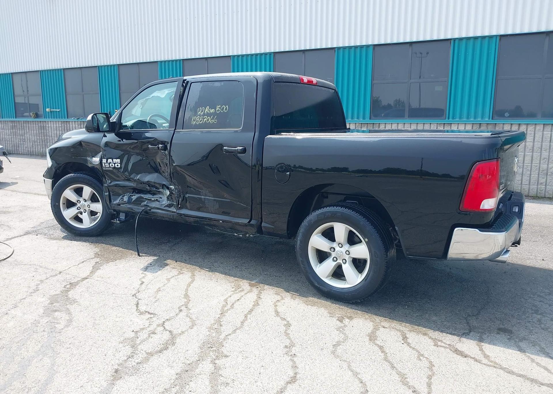 2022 RAM 1500 CLASSIC SLT