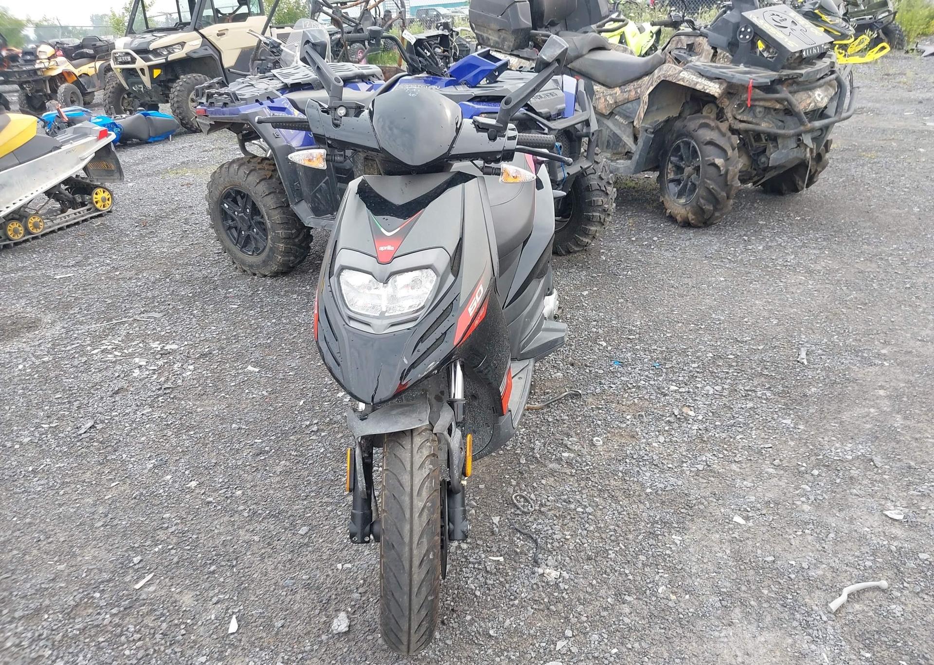 2022 APRILIA SR MOTARD 50