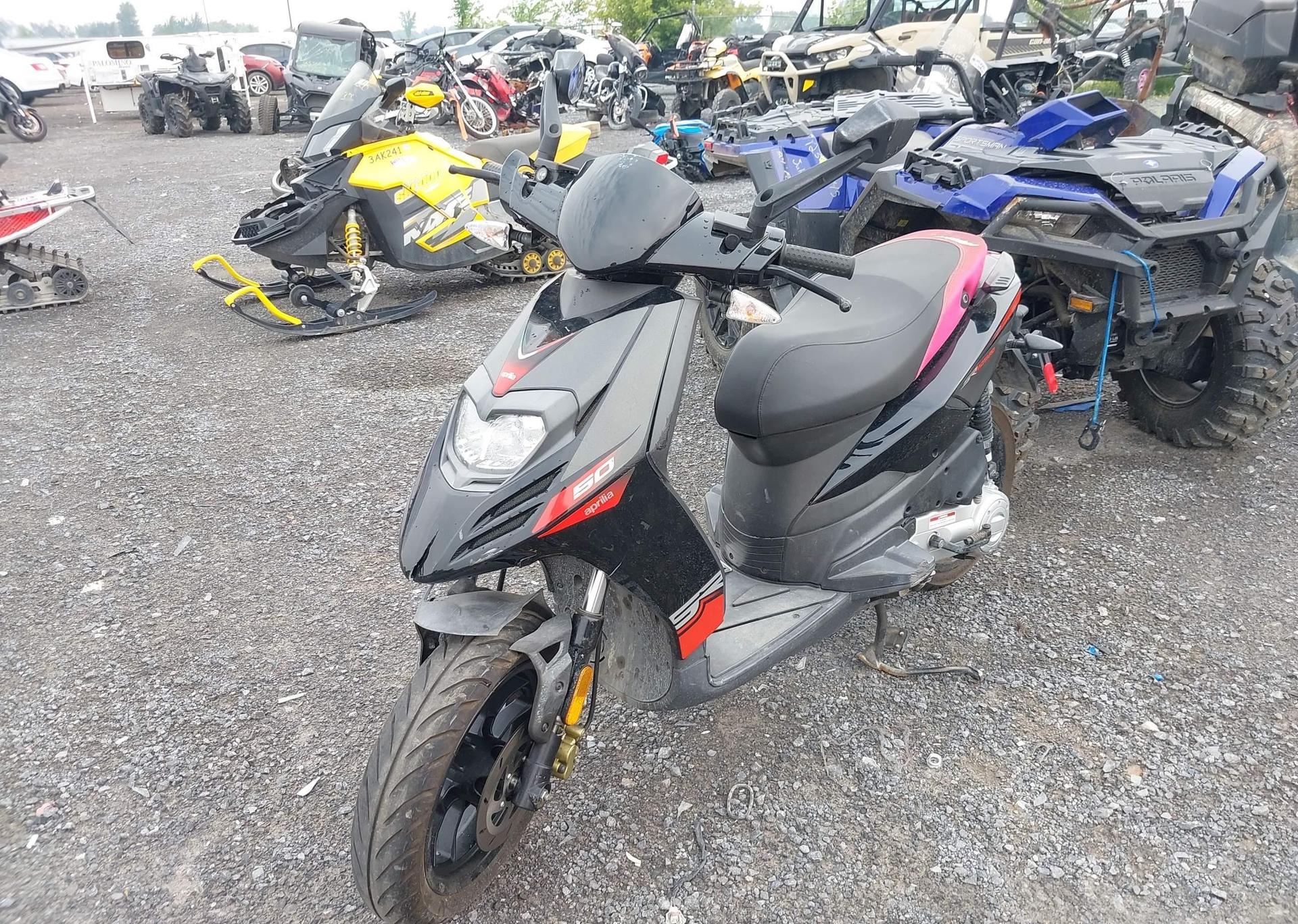 2022 APRILIA SR MOTARD 50