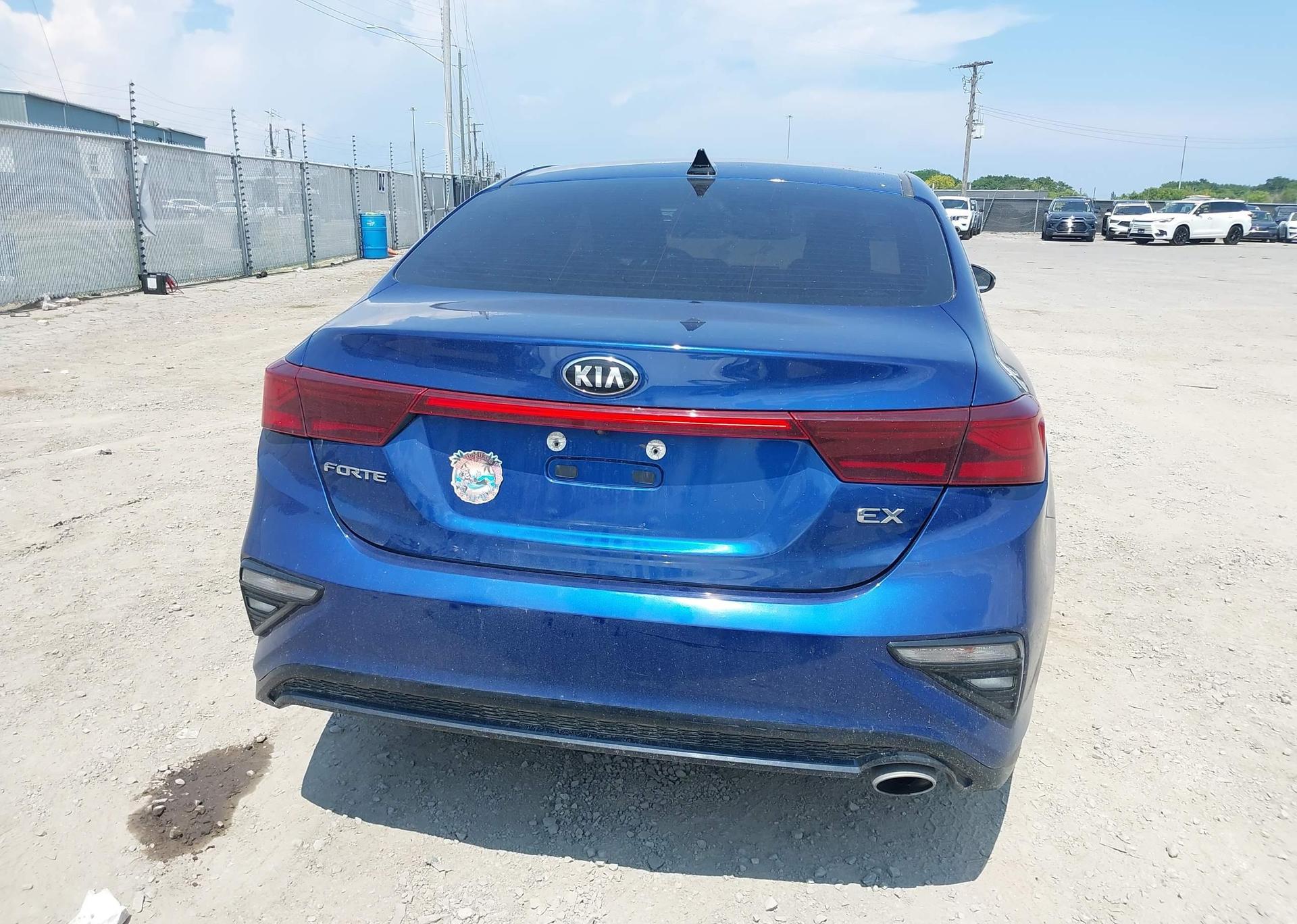 2019 KIA FORTE EX