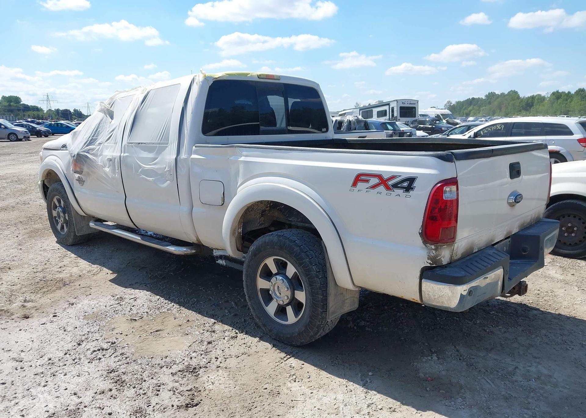 2016 FORD F-250 LARIAT