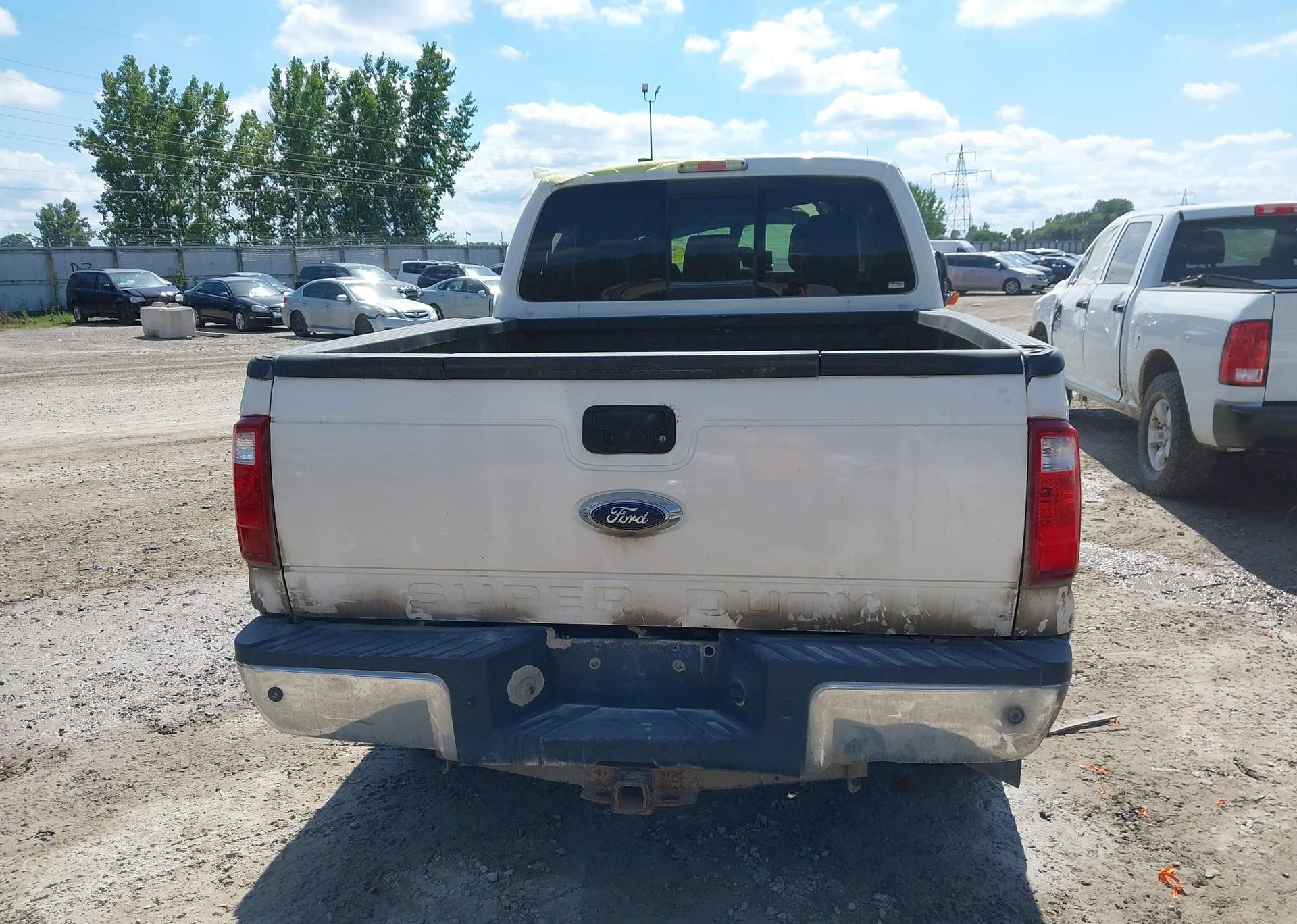 2016 FORD F-250 LARIAT