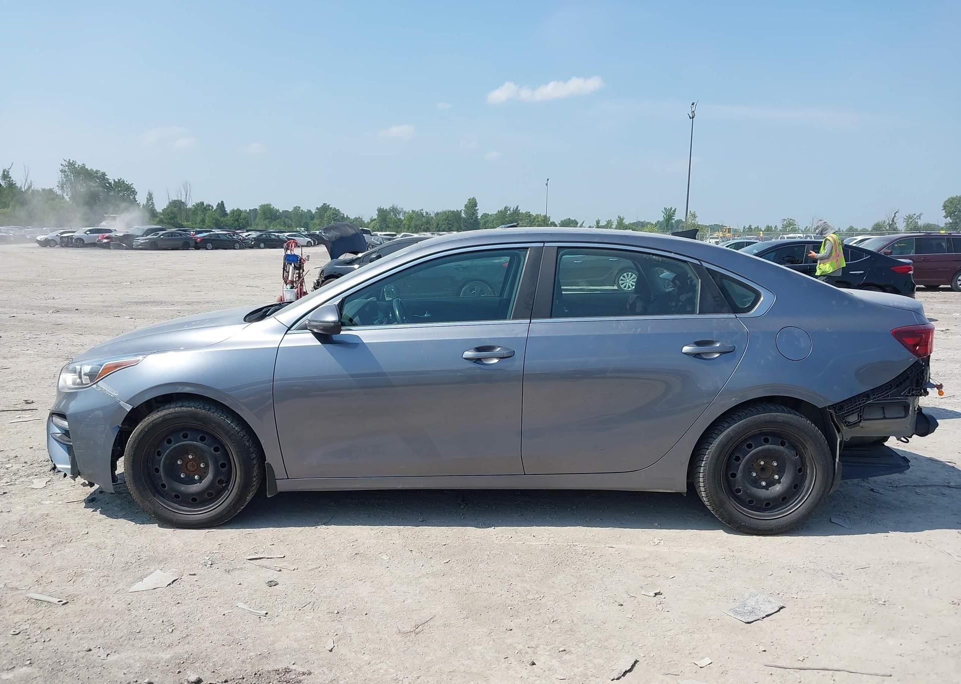 2021 KIA FORTE EX