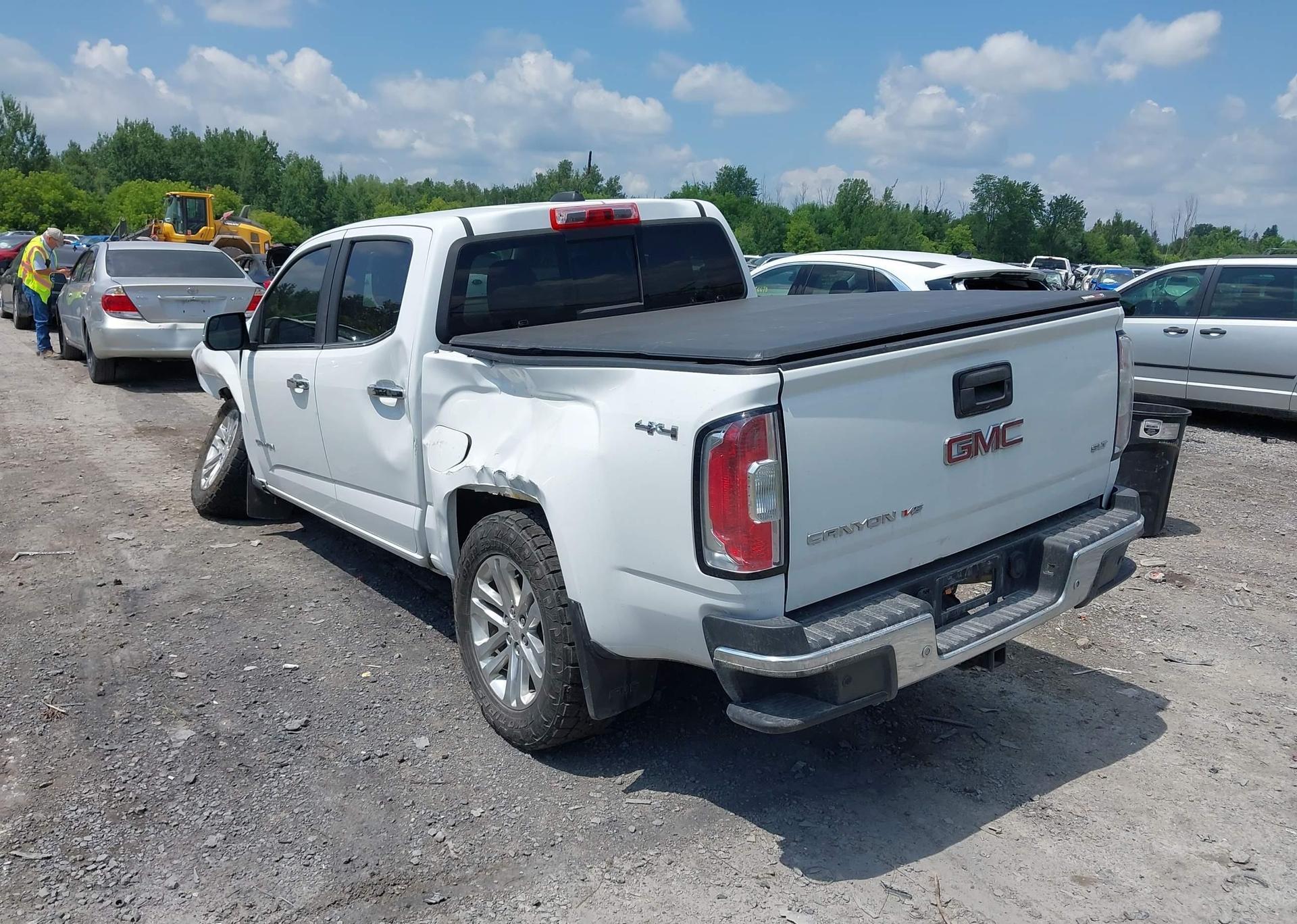 2019 GMC CANYON SLT