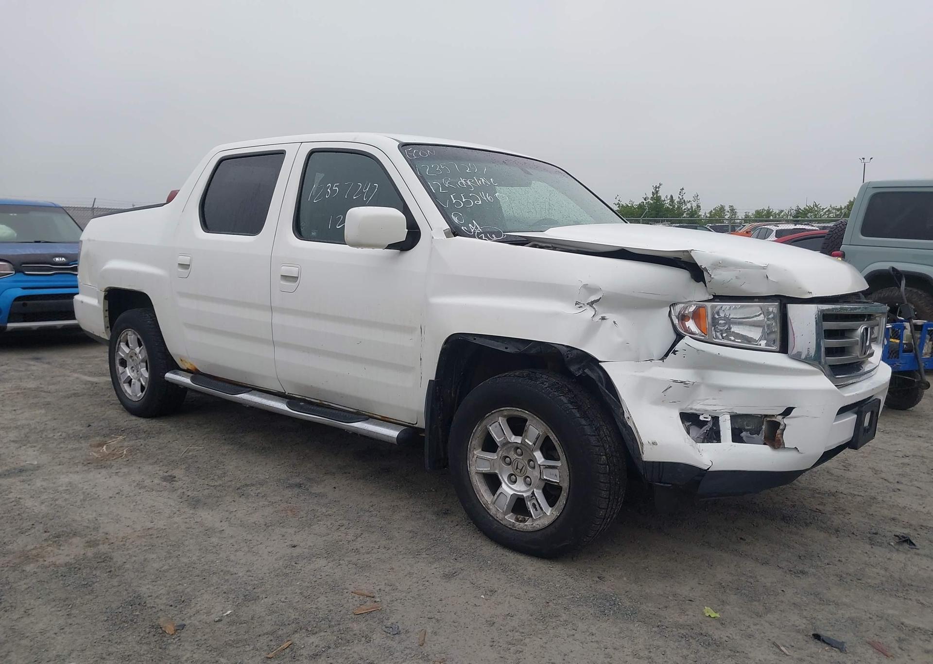 2012 HONDA RIDGELINE VP