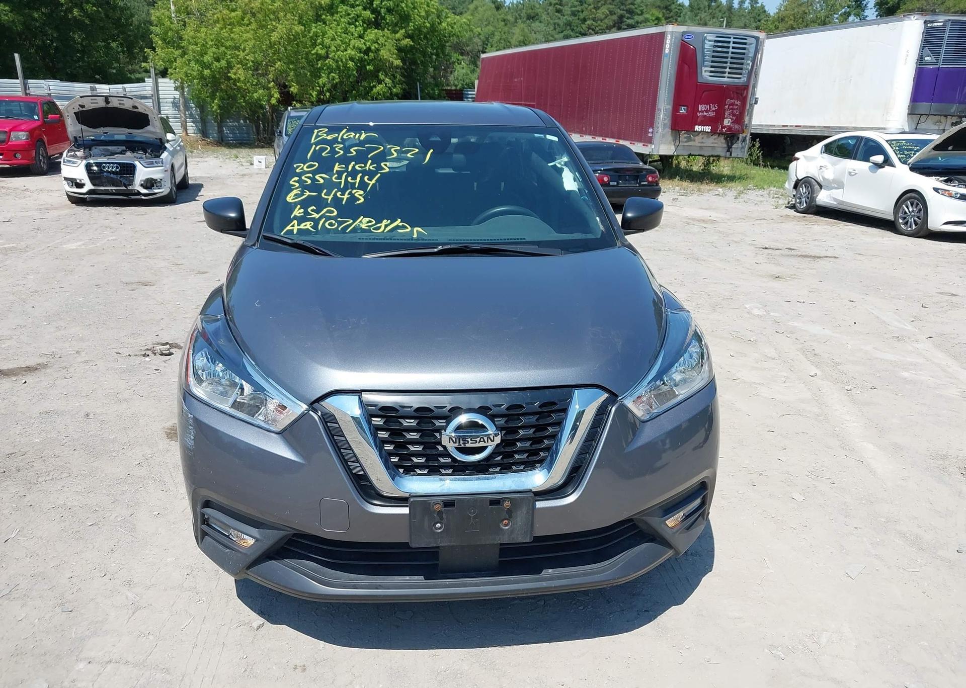 2020 NISSAN KICKS