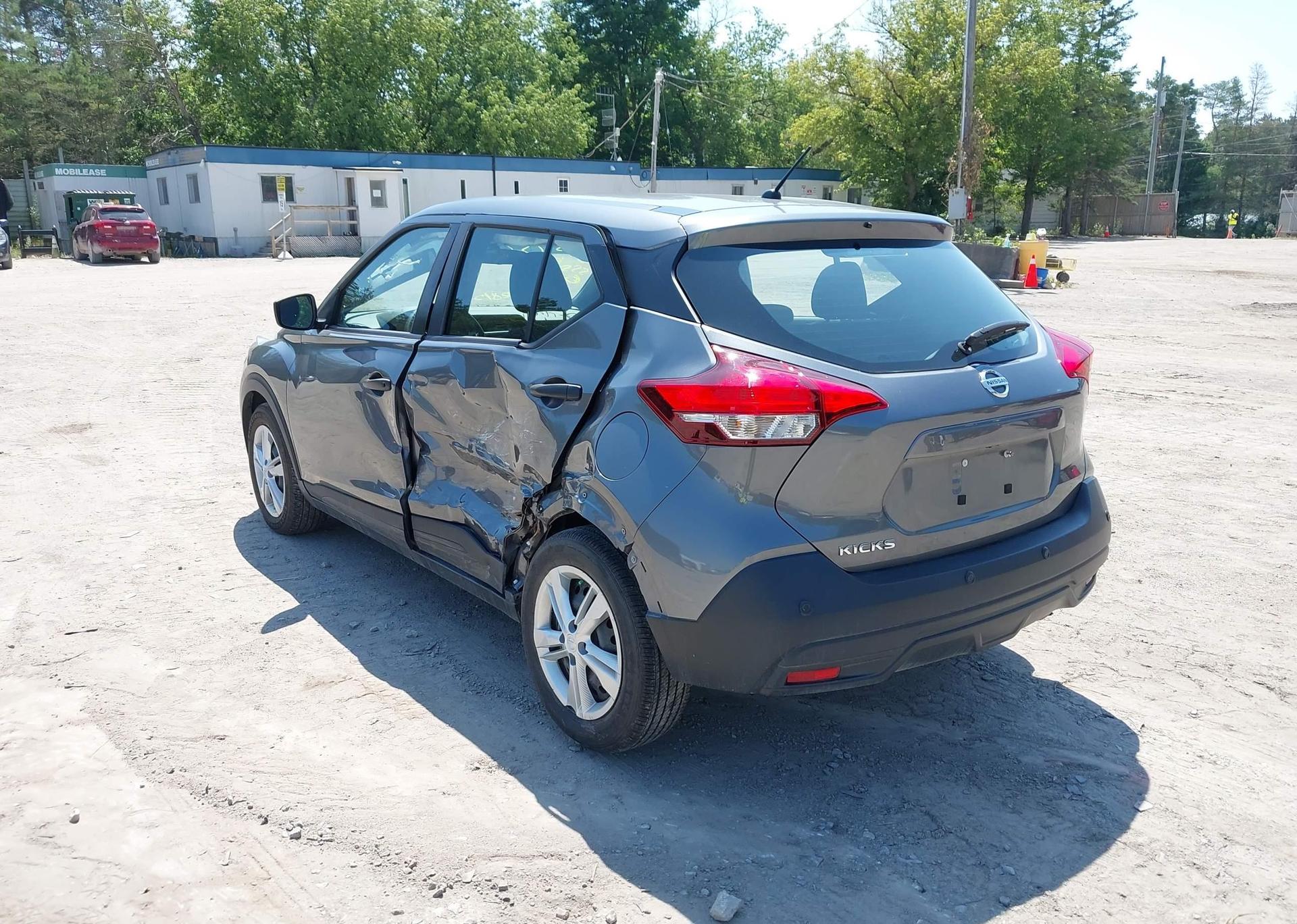 2020 NISSAN KICKS