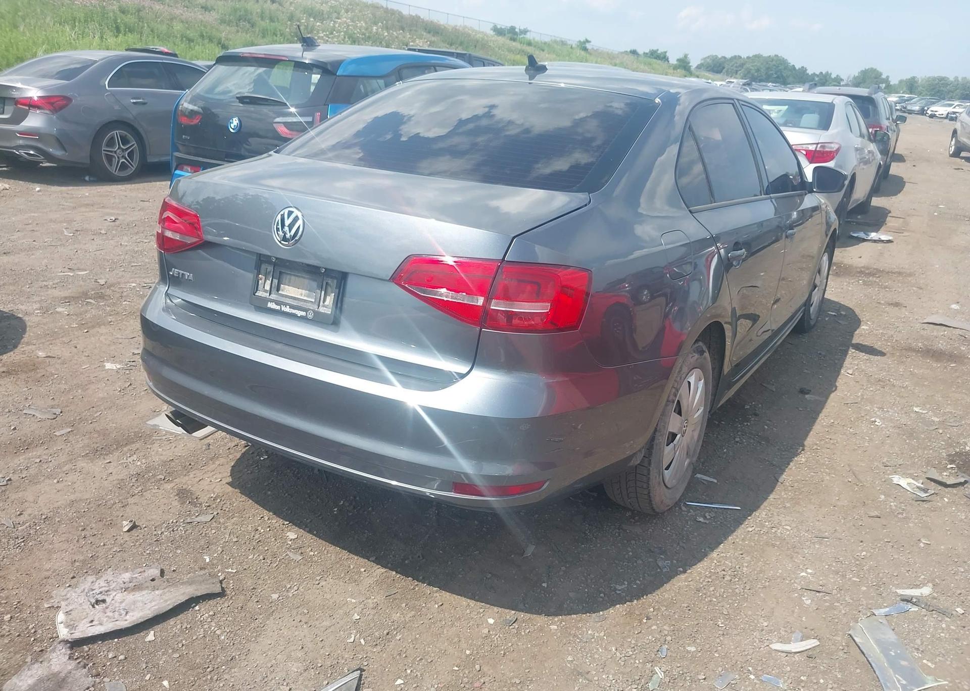 2015 VOLKSWAGEN JETTA S