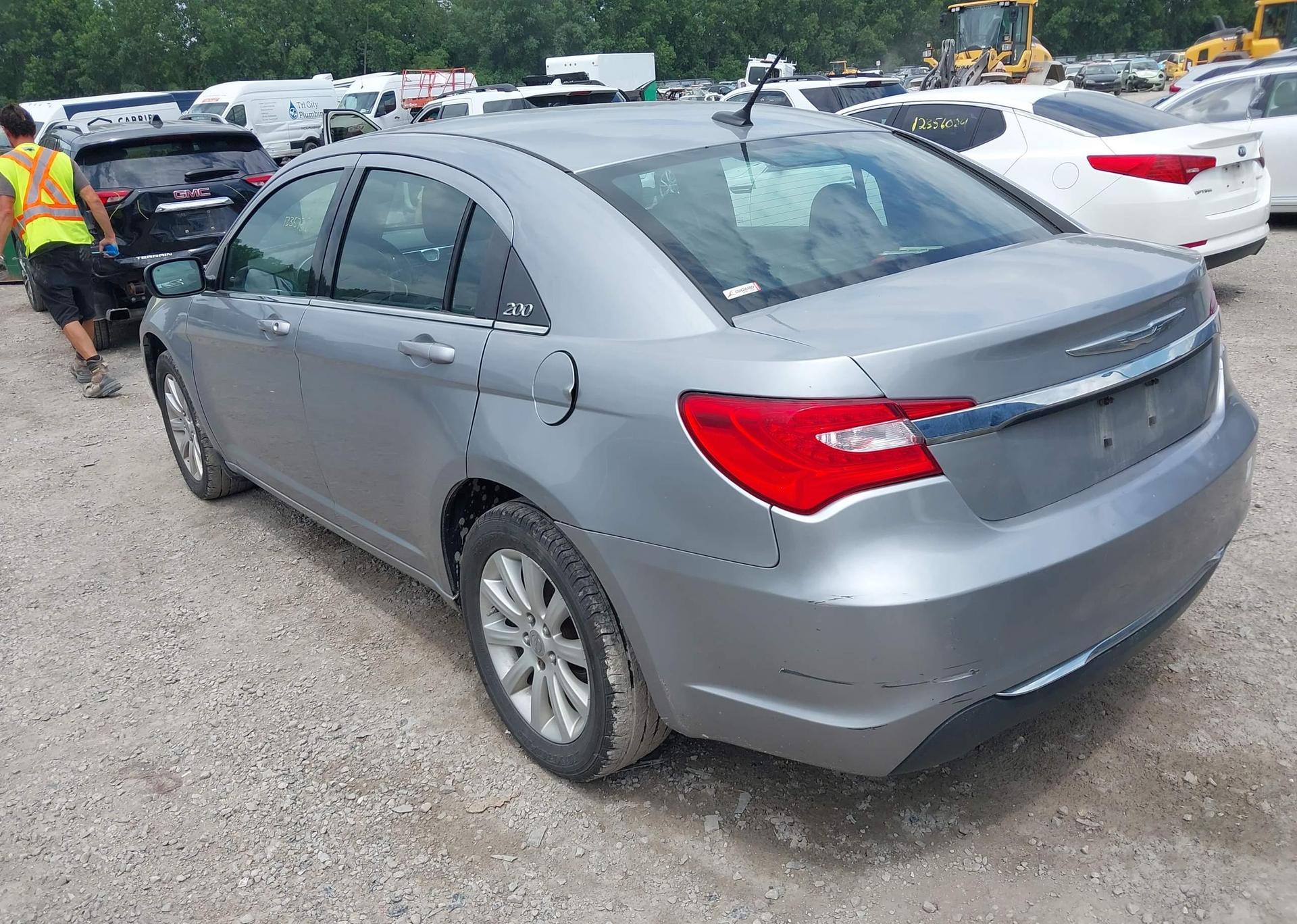 2014 CHRYSLER 200