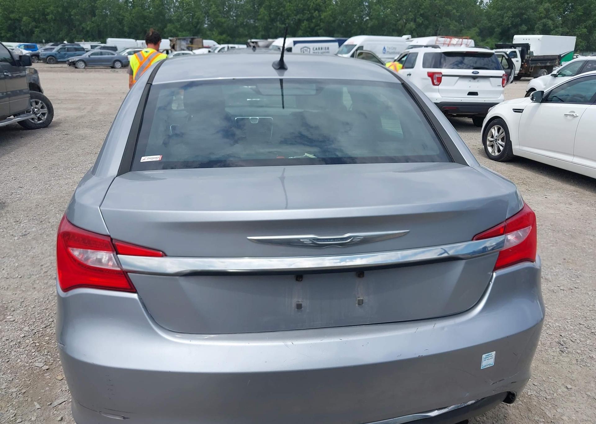 2014 CHRYSLER 200