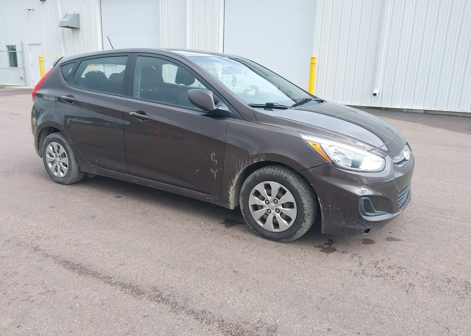 2016 HYUNDAI ACCENT SE