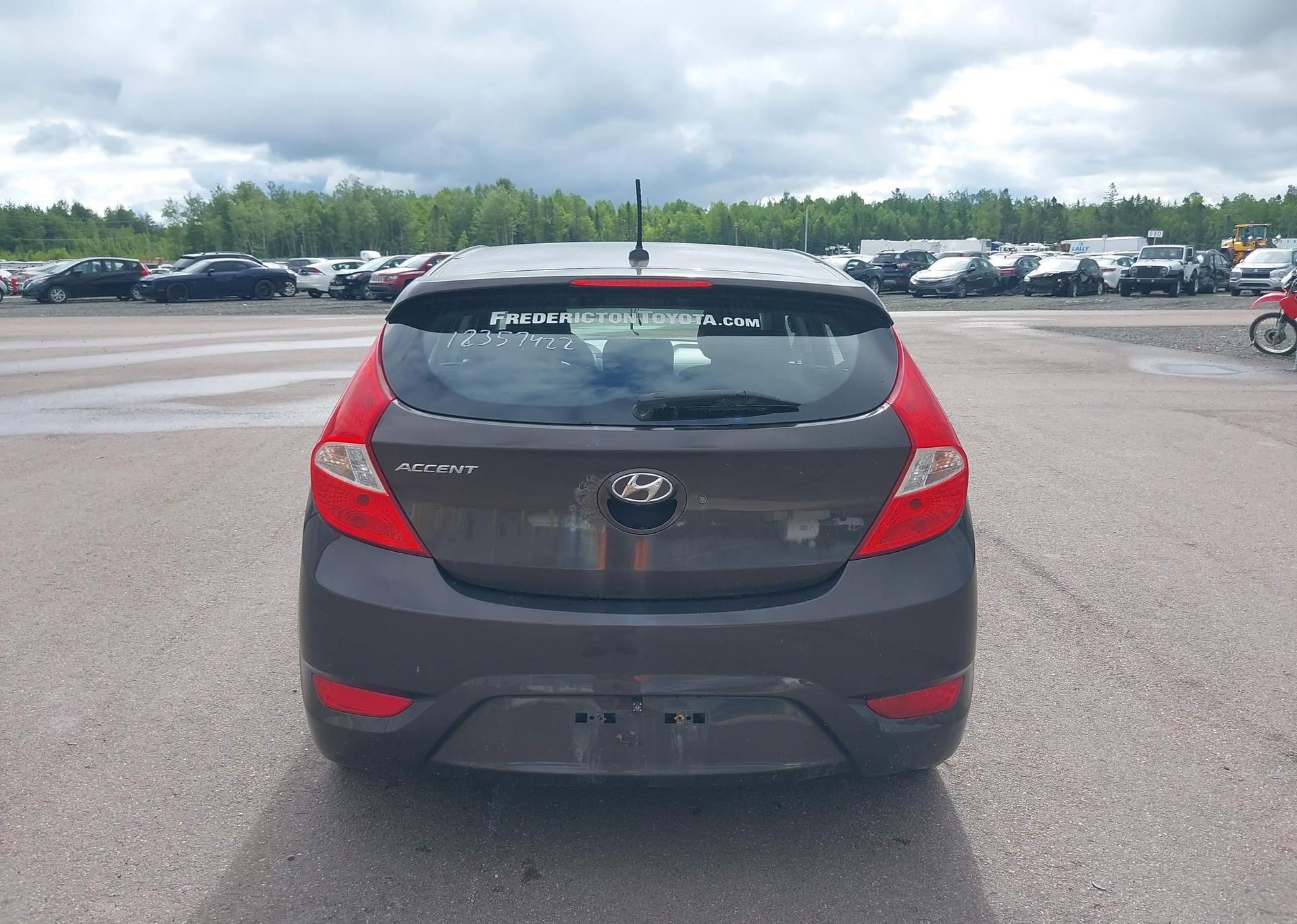 2016 HYUNDAI ACCENT SE