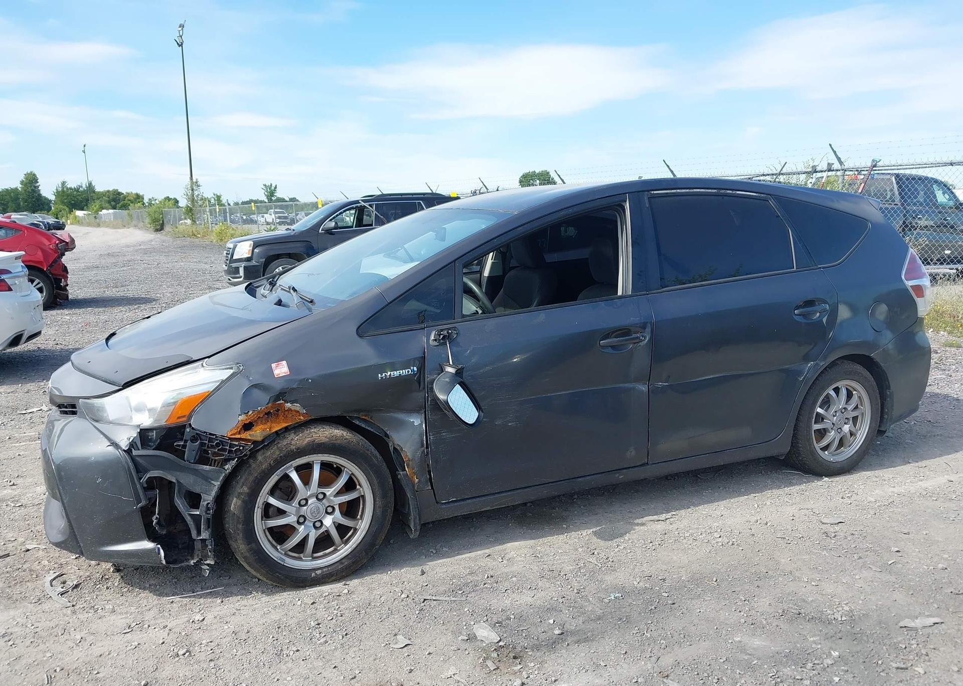 2016 TOYOTA PRIUS V