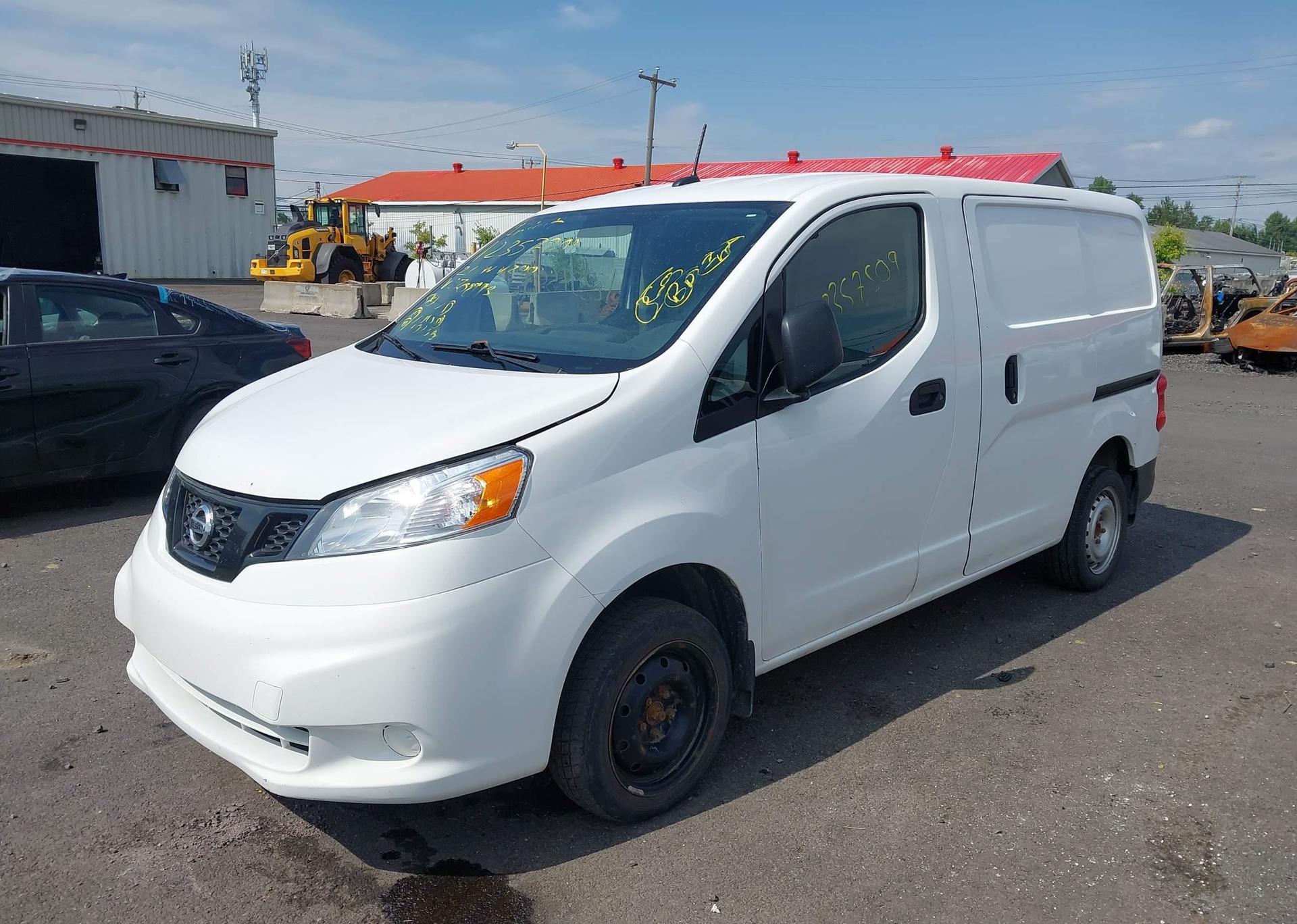 2021 NISSAN NV200