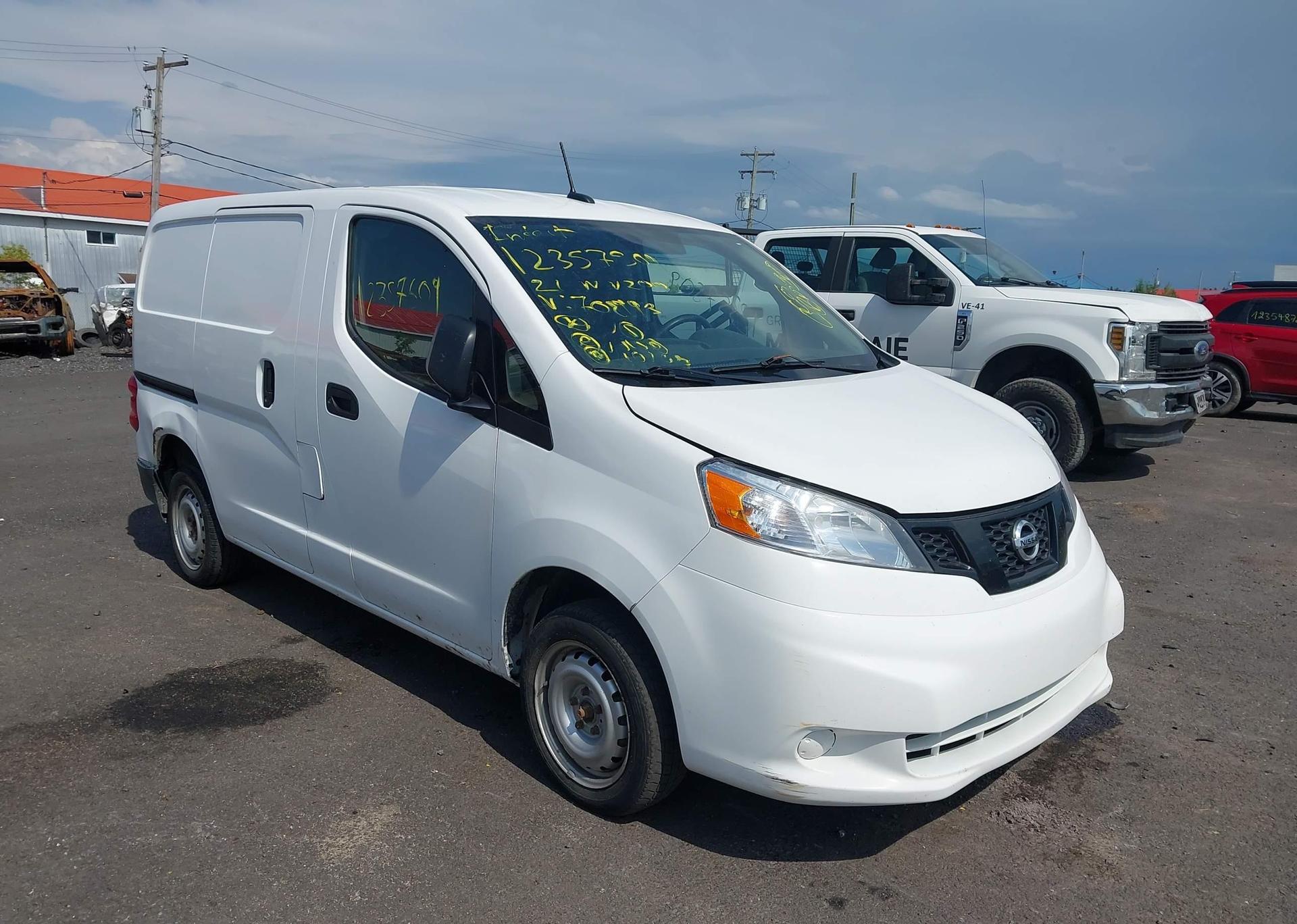 2021 NISSAN NV200
