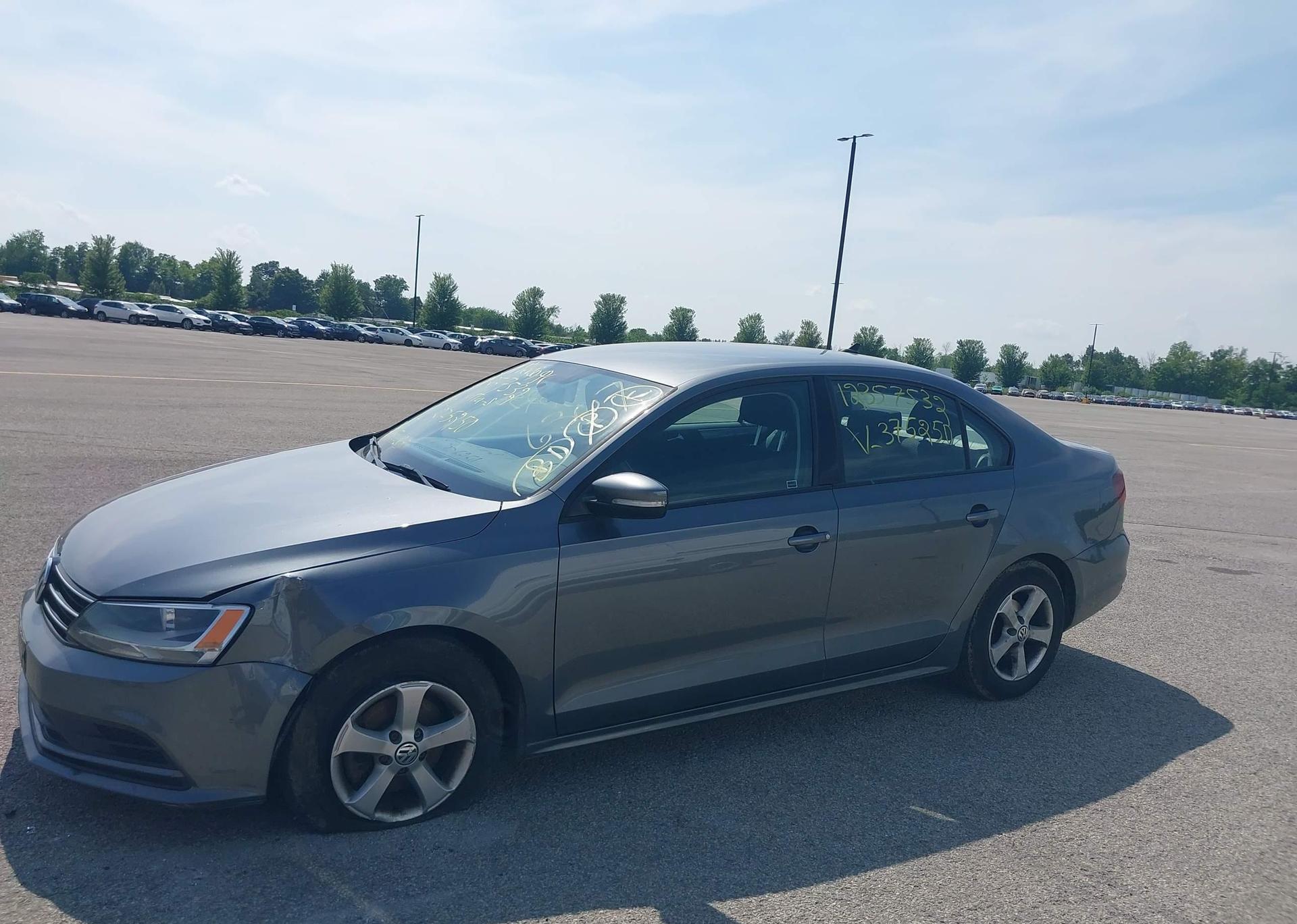 2016 VOLKSWAGEN JETTA S