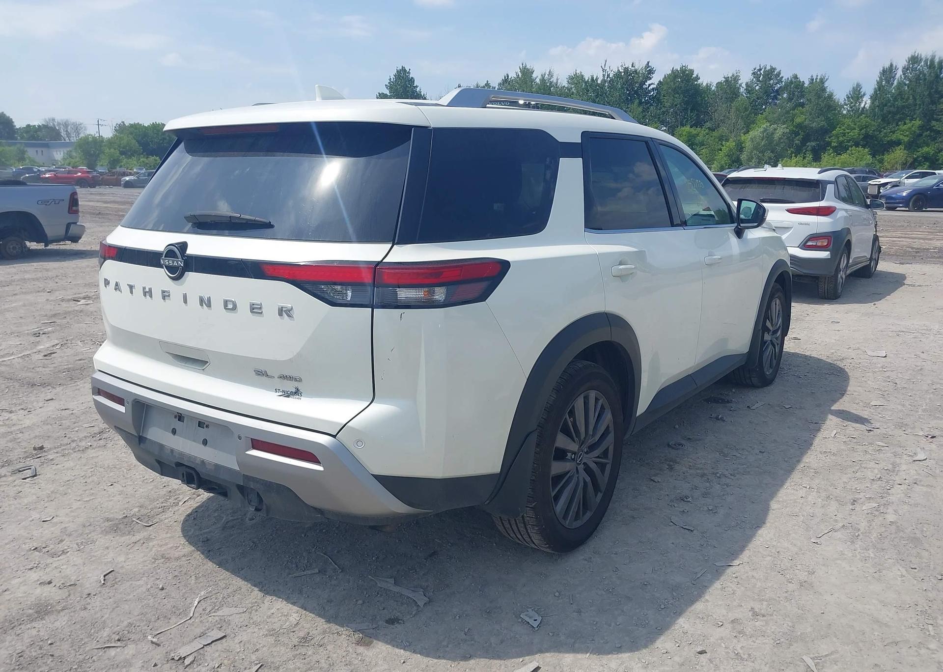 2022 NISSAN pathfinder sl