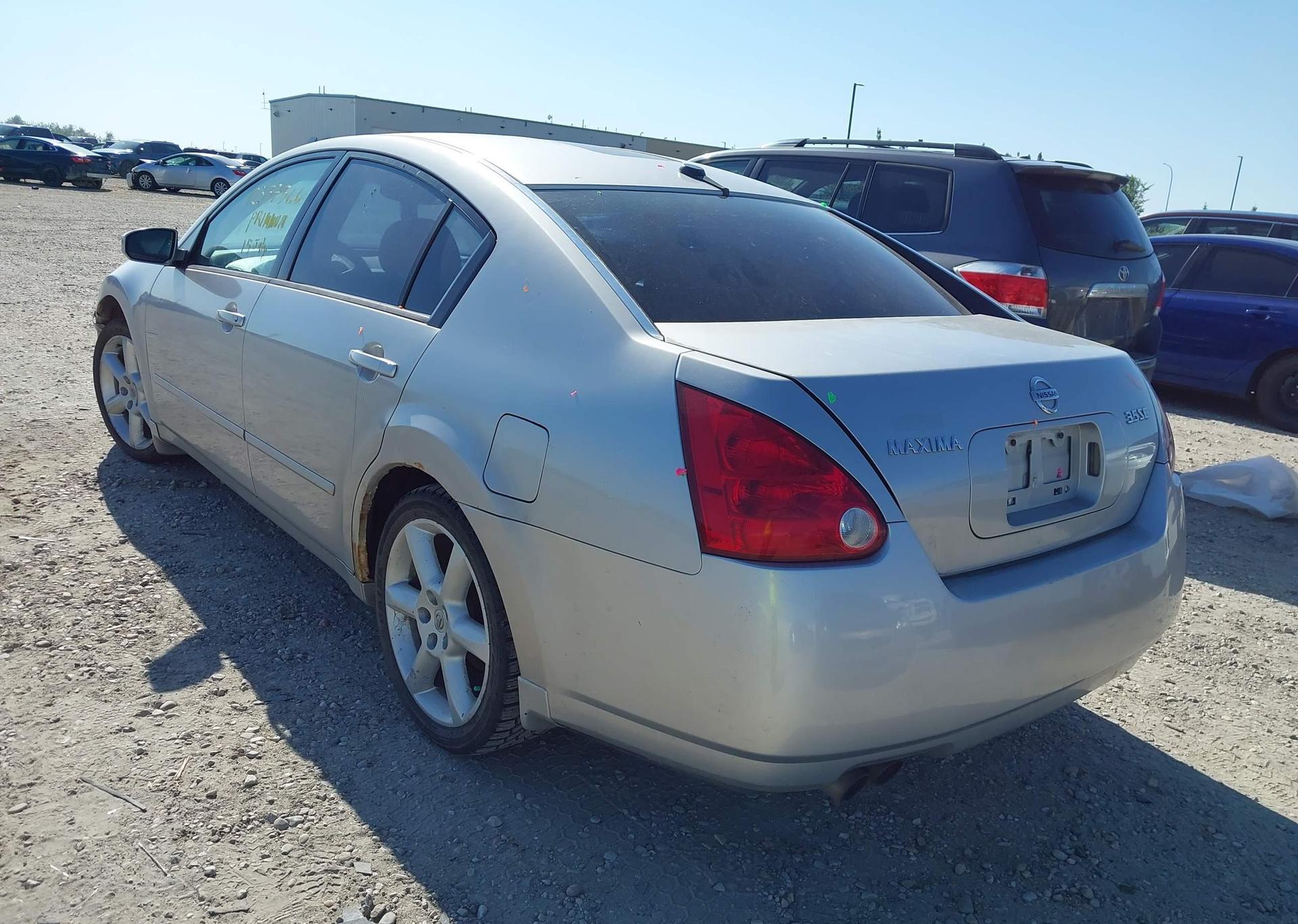 2005 NISSAN MAXIMA 3.5 SE