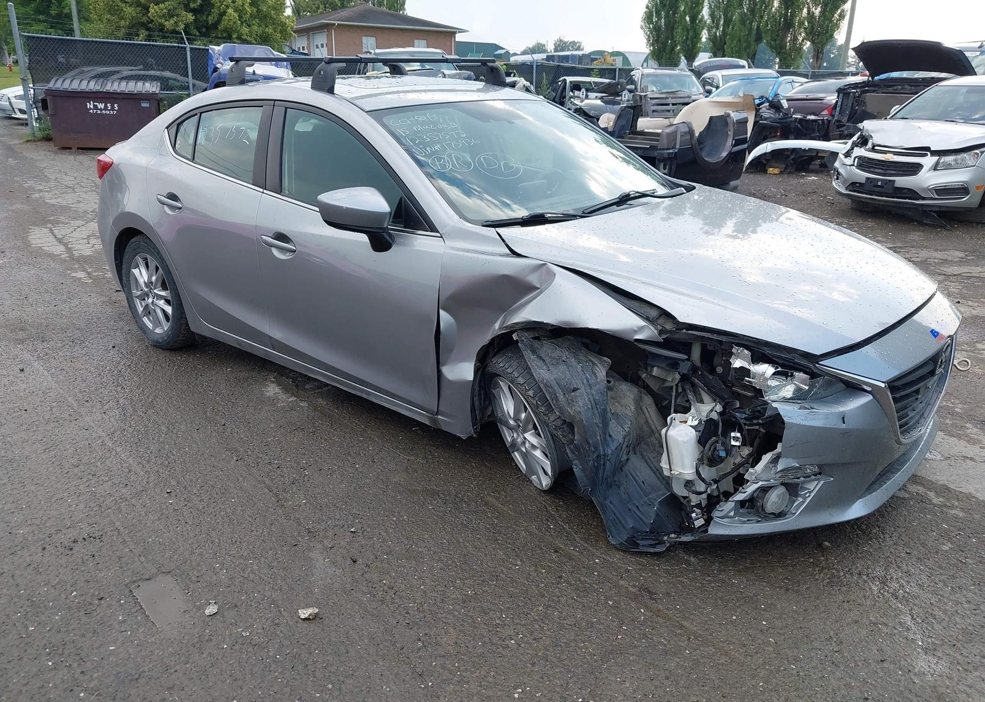2015 MAZDA MAZDA3 GS