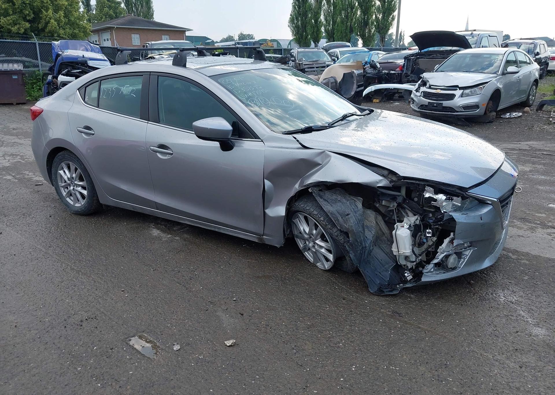 2015 MAZDA MAZDA3 GS