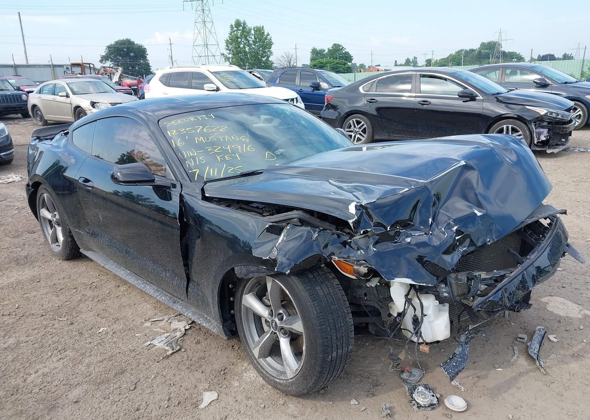2016 FORD MUSTANG V6