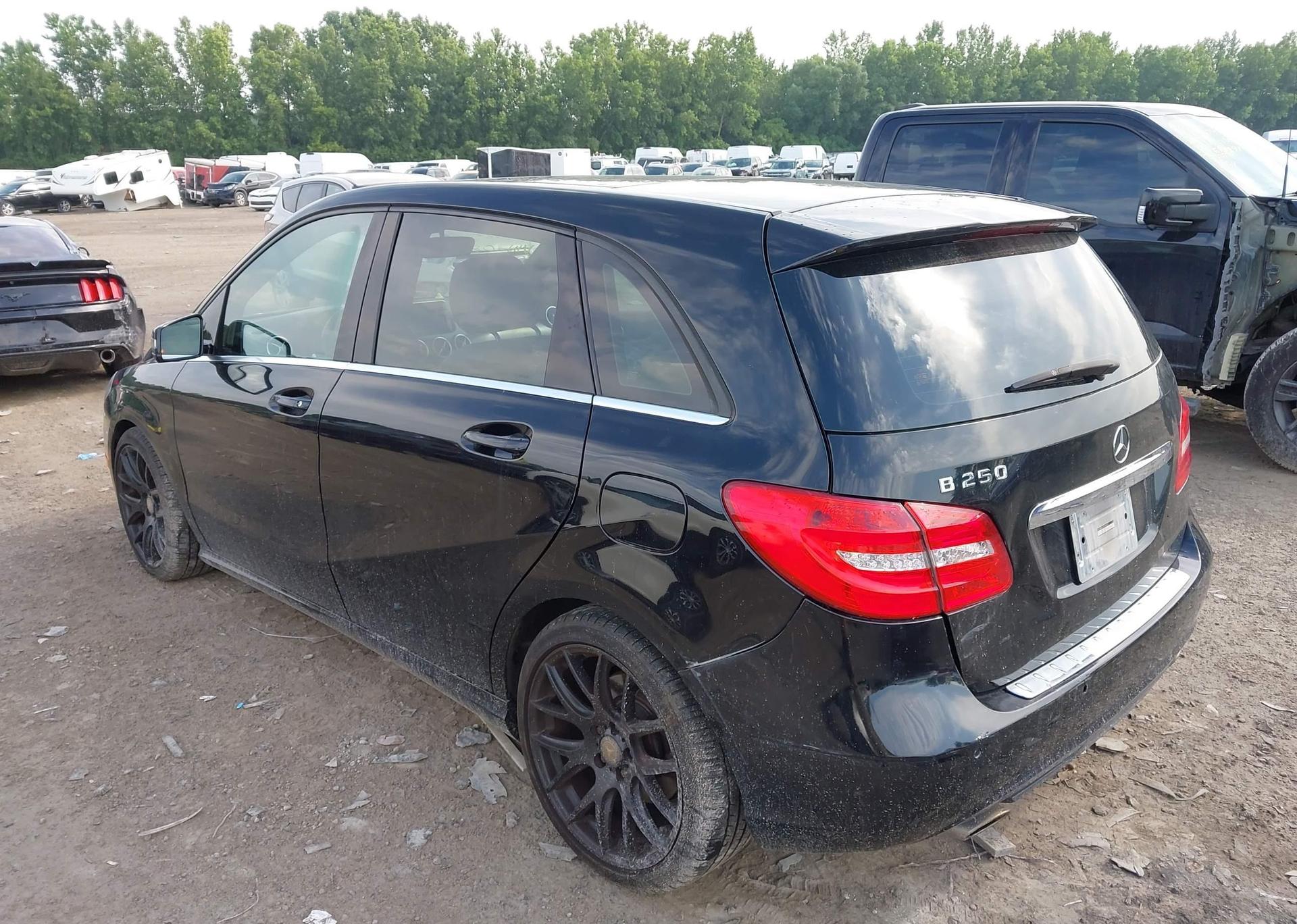 2013 MERCEDES-BENZ B250