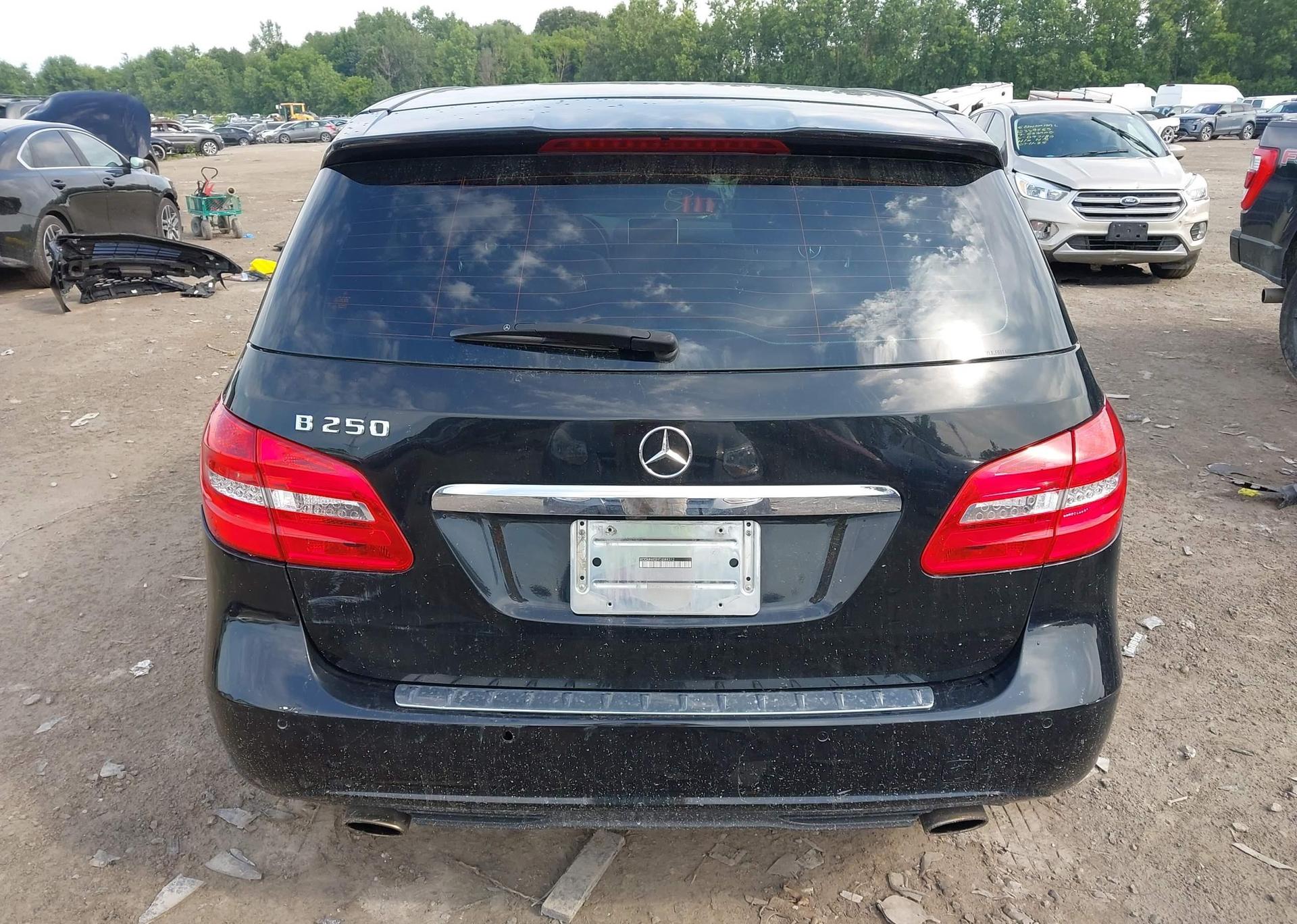 2013 MERCEDES-BENZ B250