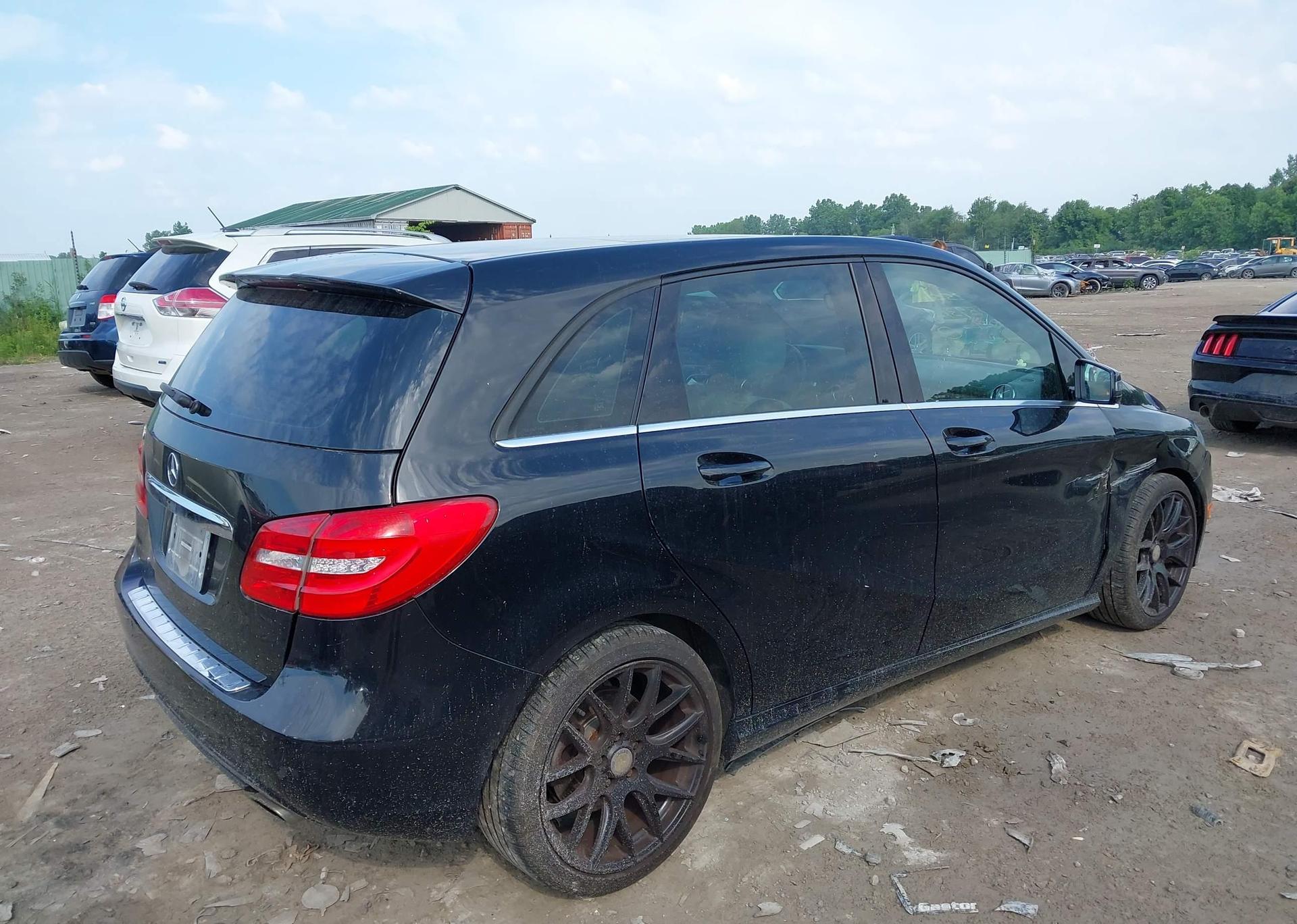 2013 MERCEDES-BENZ B250