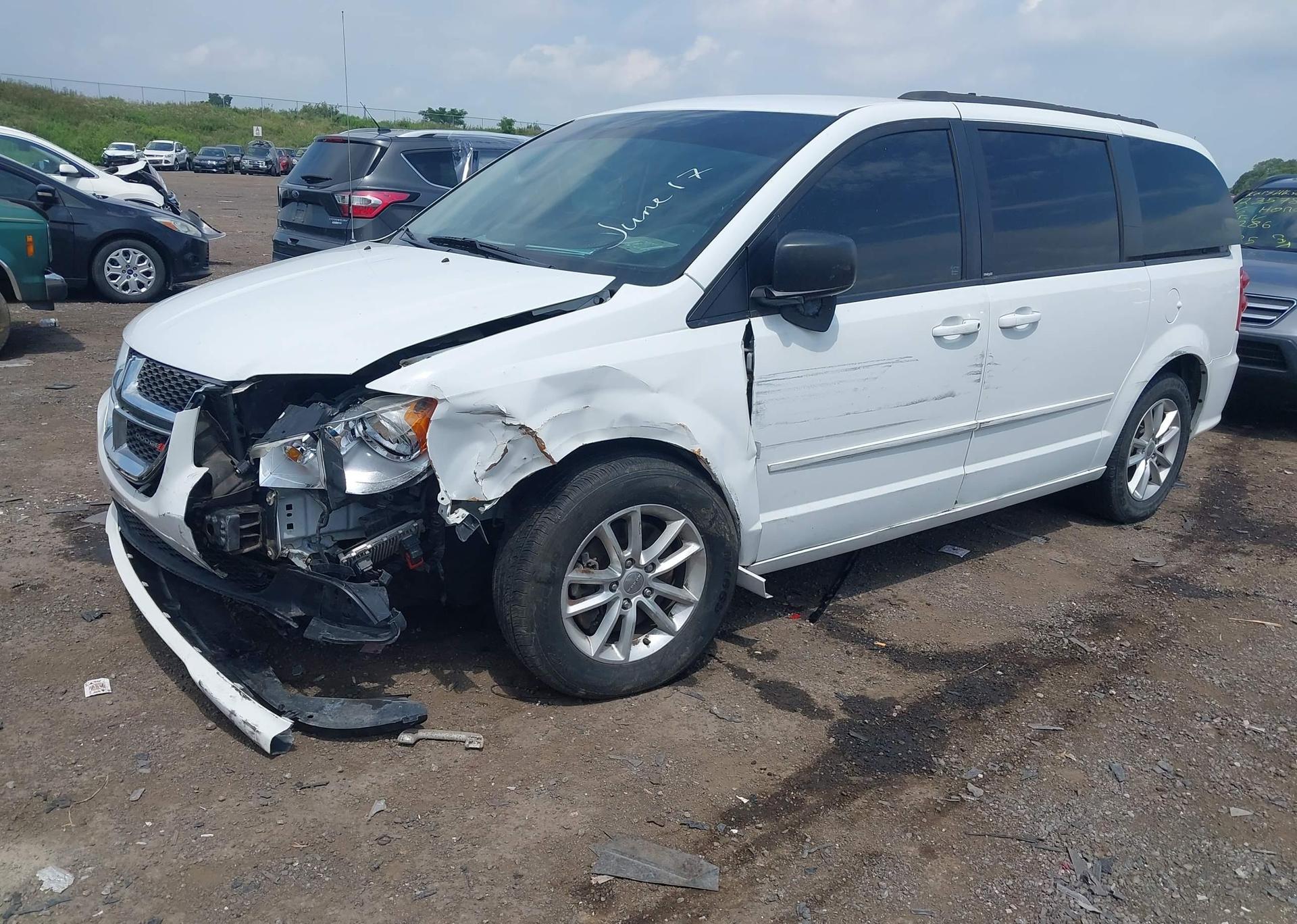 2014 DODGE GRAND CARAVAN SE