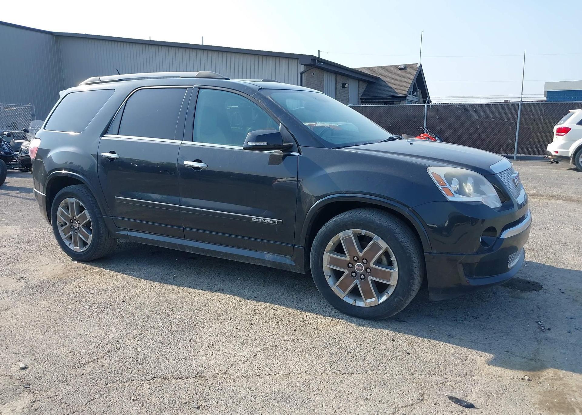 2012 GMC ACADIA DENALI