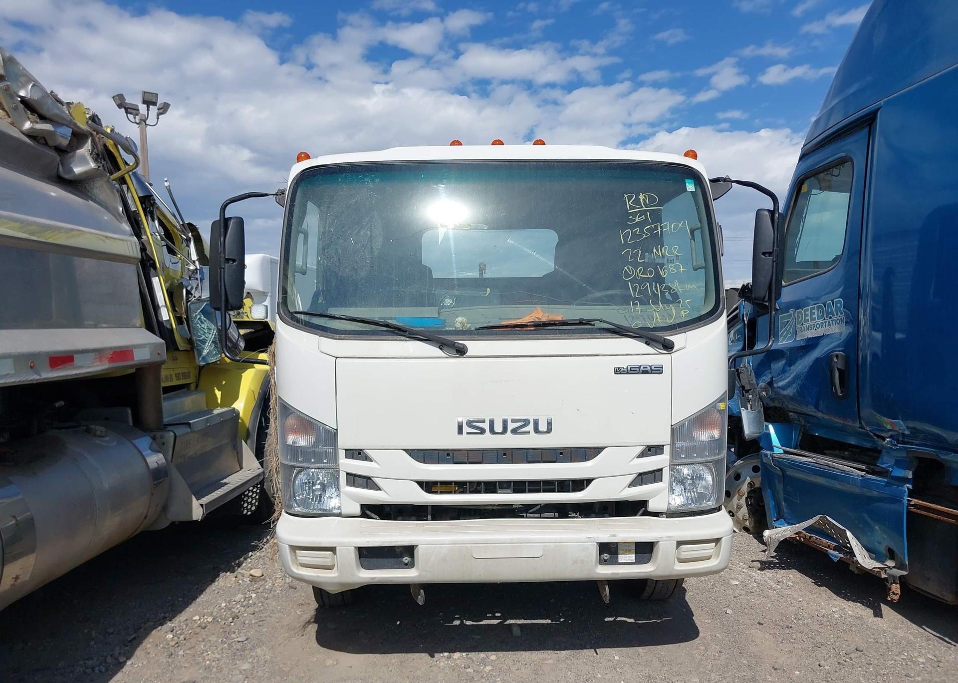2022 ISUZU NRR