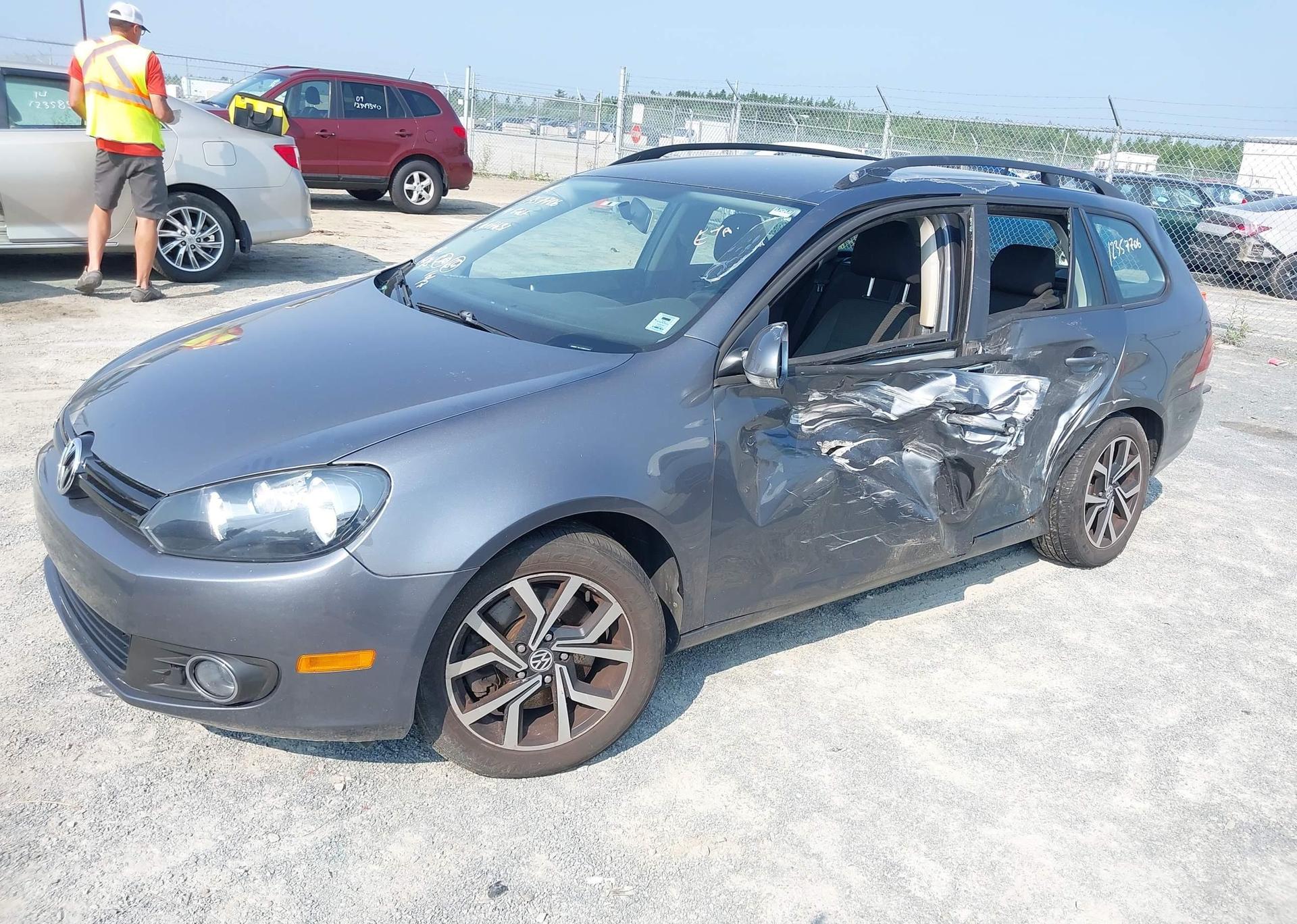 2014 VOLKSWAGEN GOLF 2.0 TDI COMFORTLINE