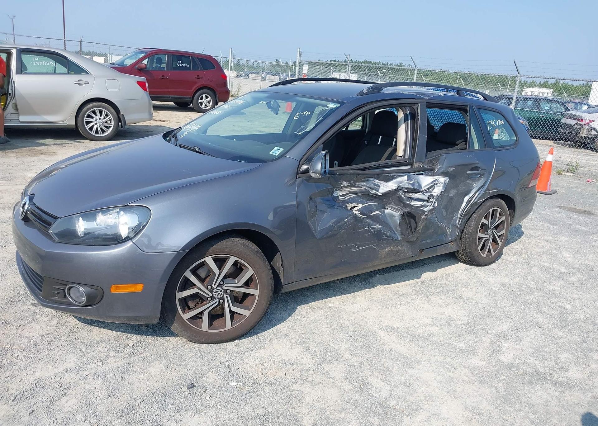 2014 VOLKSWAGEN GOLF 2.0 TDI COMFORTLINE