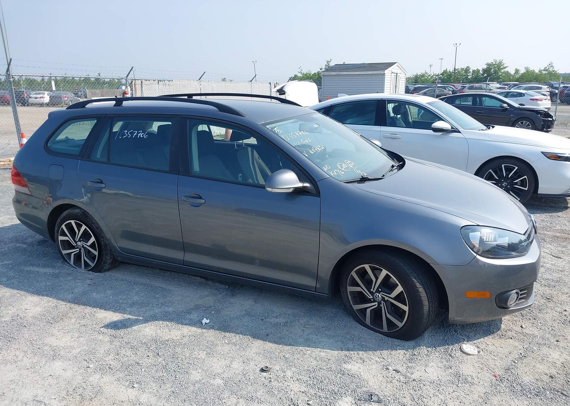 2014 VOLKSWAGEN GOLF 2.0 TDI COMFORTLINE