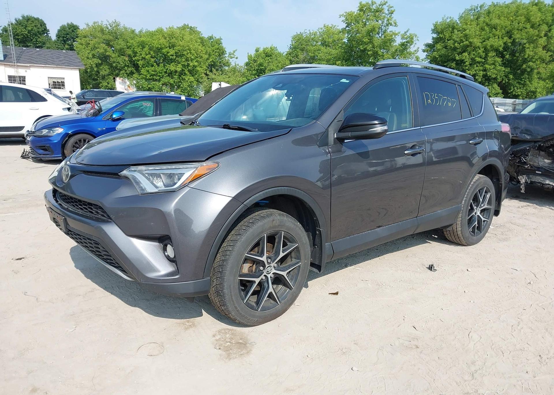 2017 TOYOTA RAV4 SE