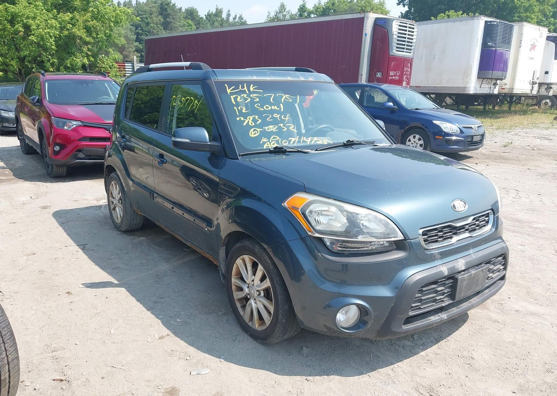 2012 KIA SOUL +