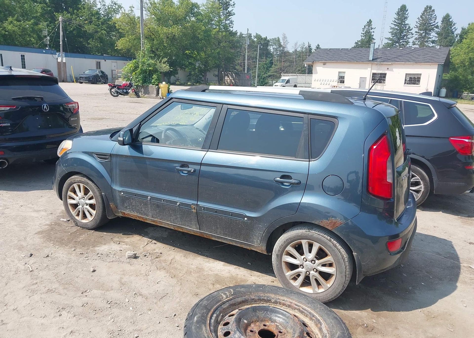 2012 KIA SOUL +