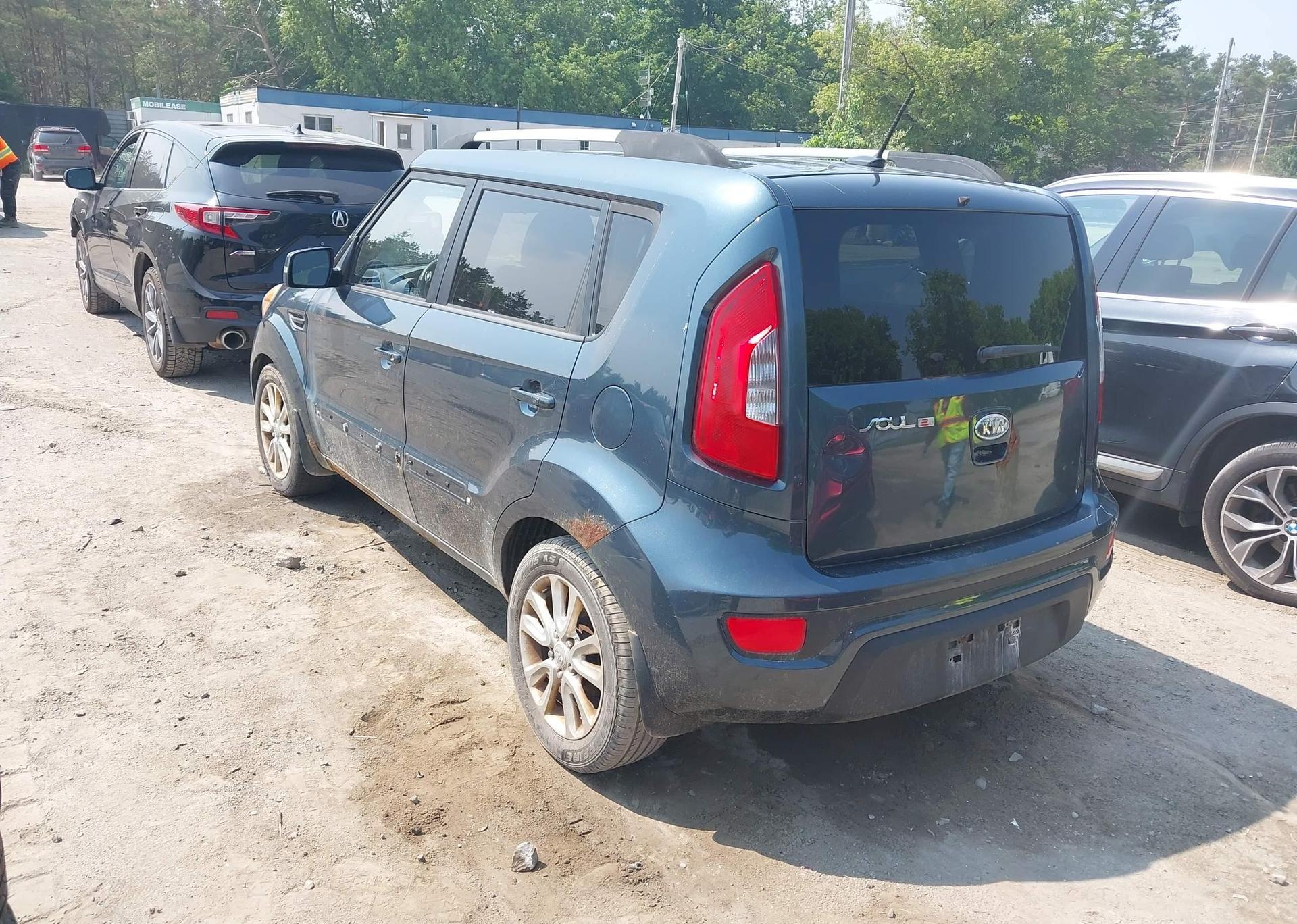 2012 KIA SOUL +