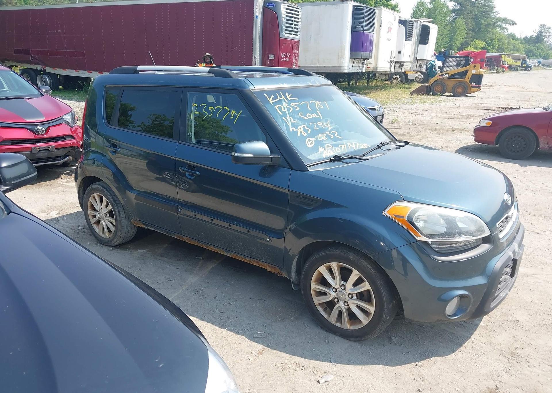 2012 KIA SOUL +