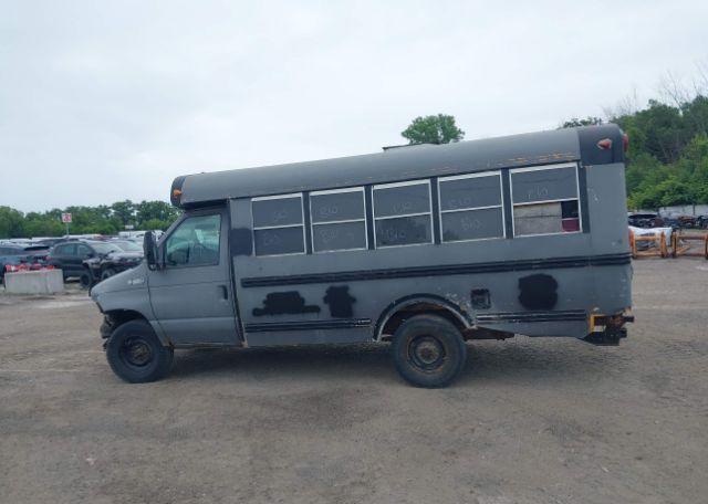 2001 FORD E-350 CUTAWAY STANDARD