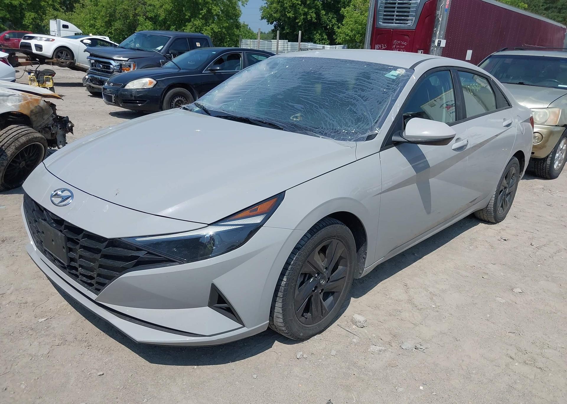 2023 HYUNDAI ELANTRA PREFERRED IVT