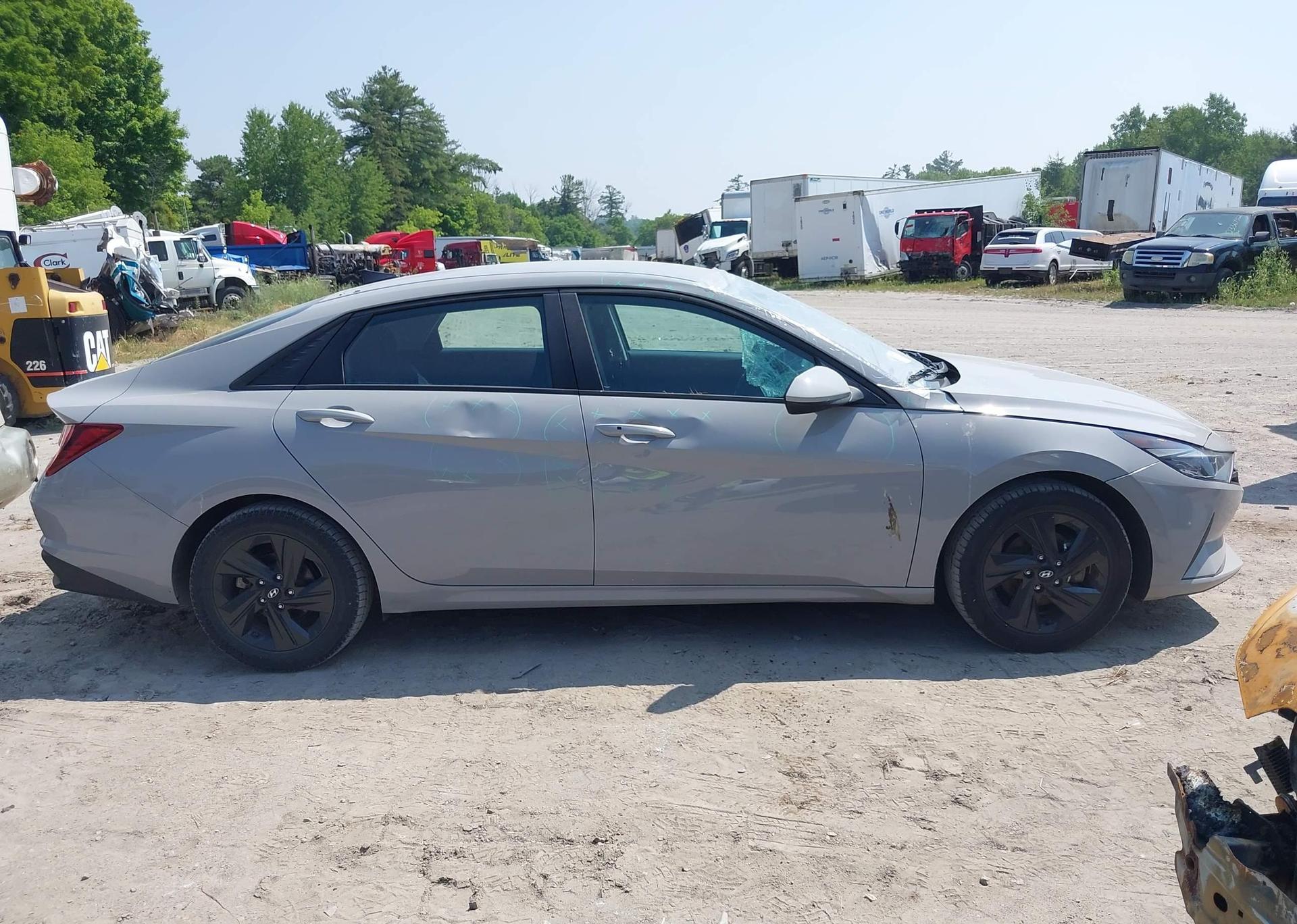 2023 HYUNDAI ELANTRA PREFERRED IVT